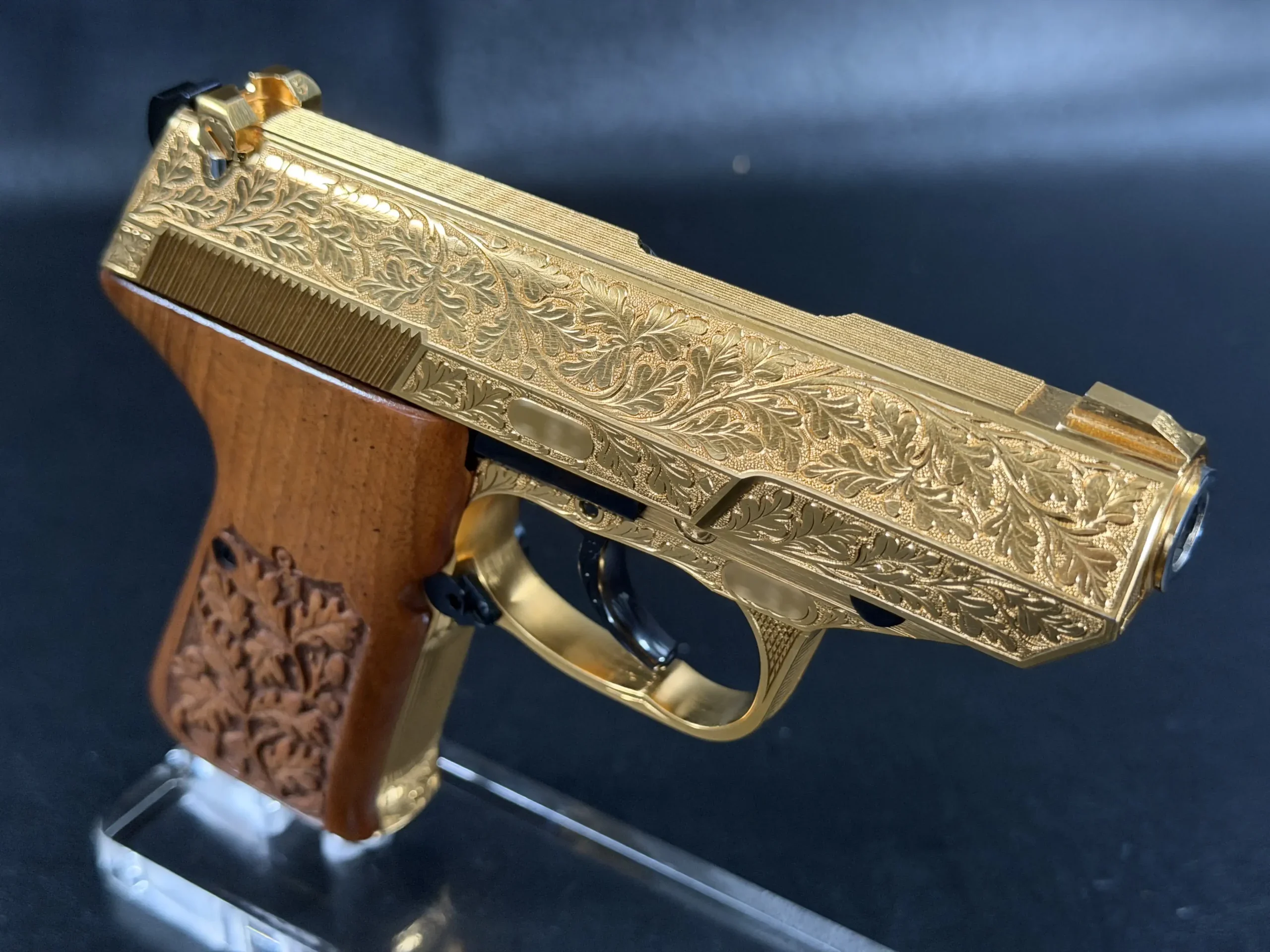 Walther Mod. P5C Engraved &amp; Gold Plated photo 6