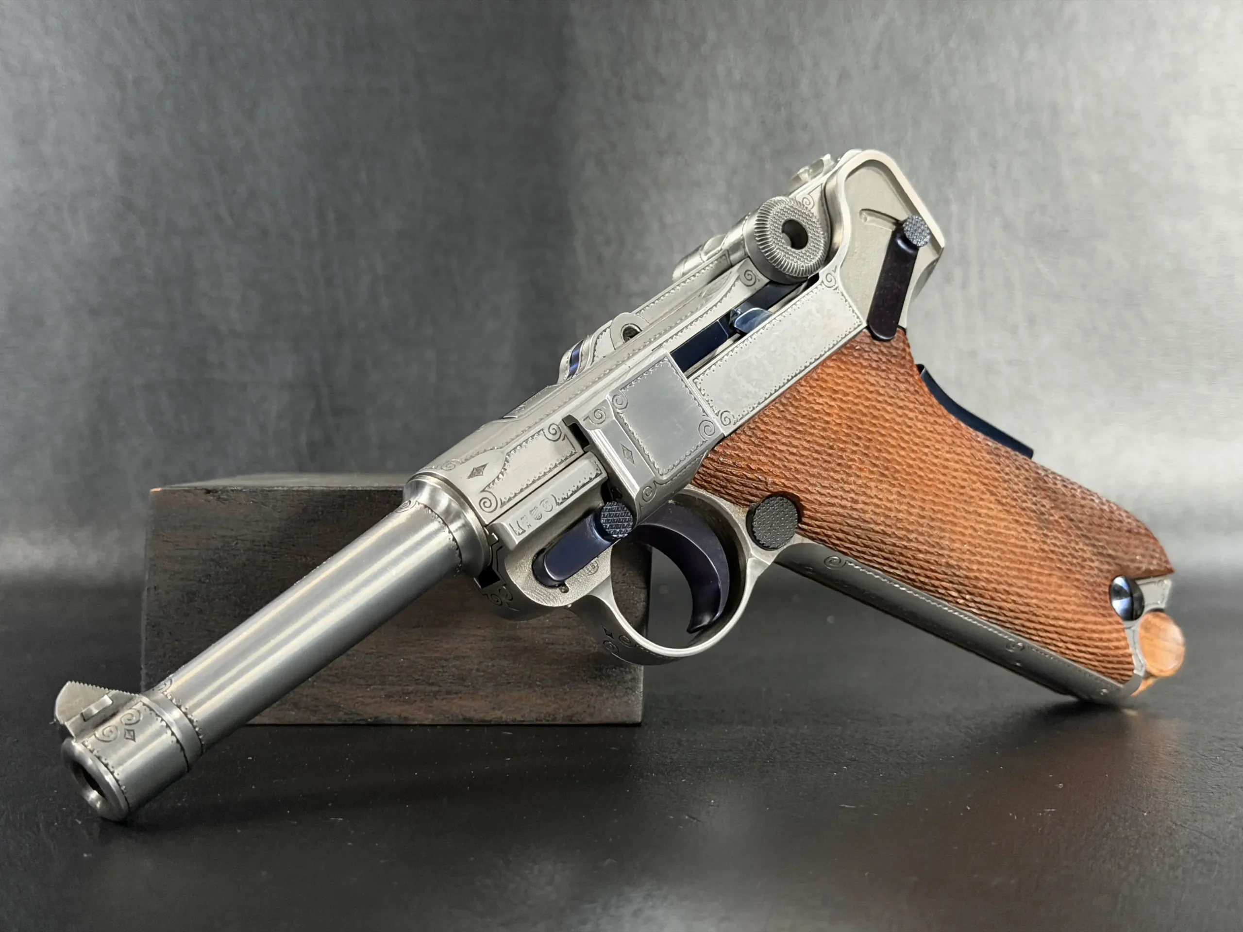 IWA Mauser Parabellum P08 Luger Engraved photo 4