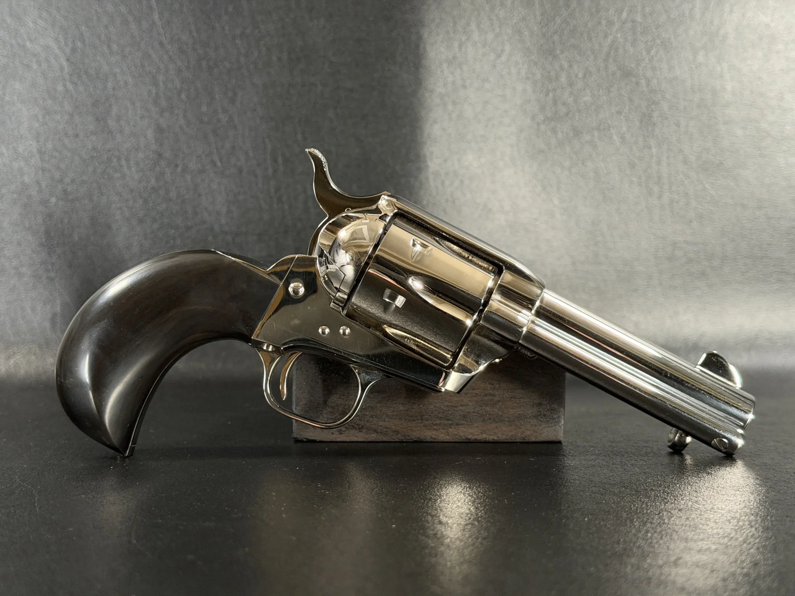 Colt Single Action Army Birdshead photo 5