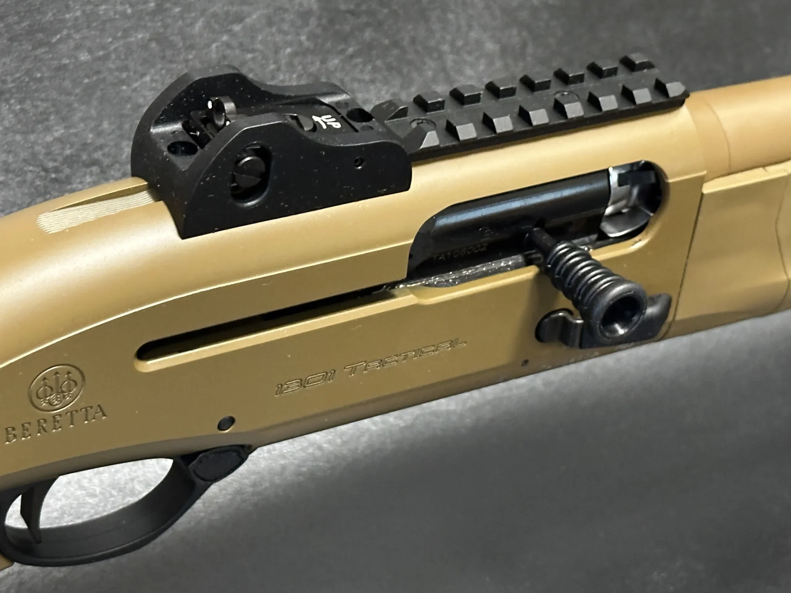 Beretta 1301 Tactical Mod.2 FDE Pistol Grip photo 4