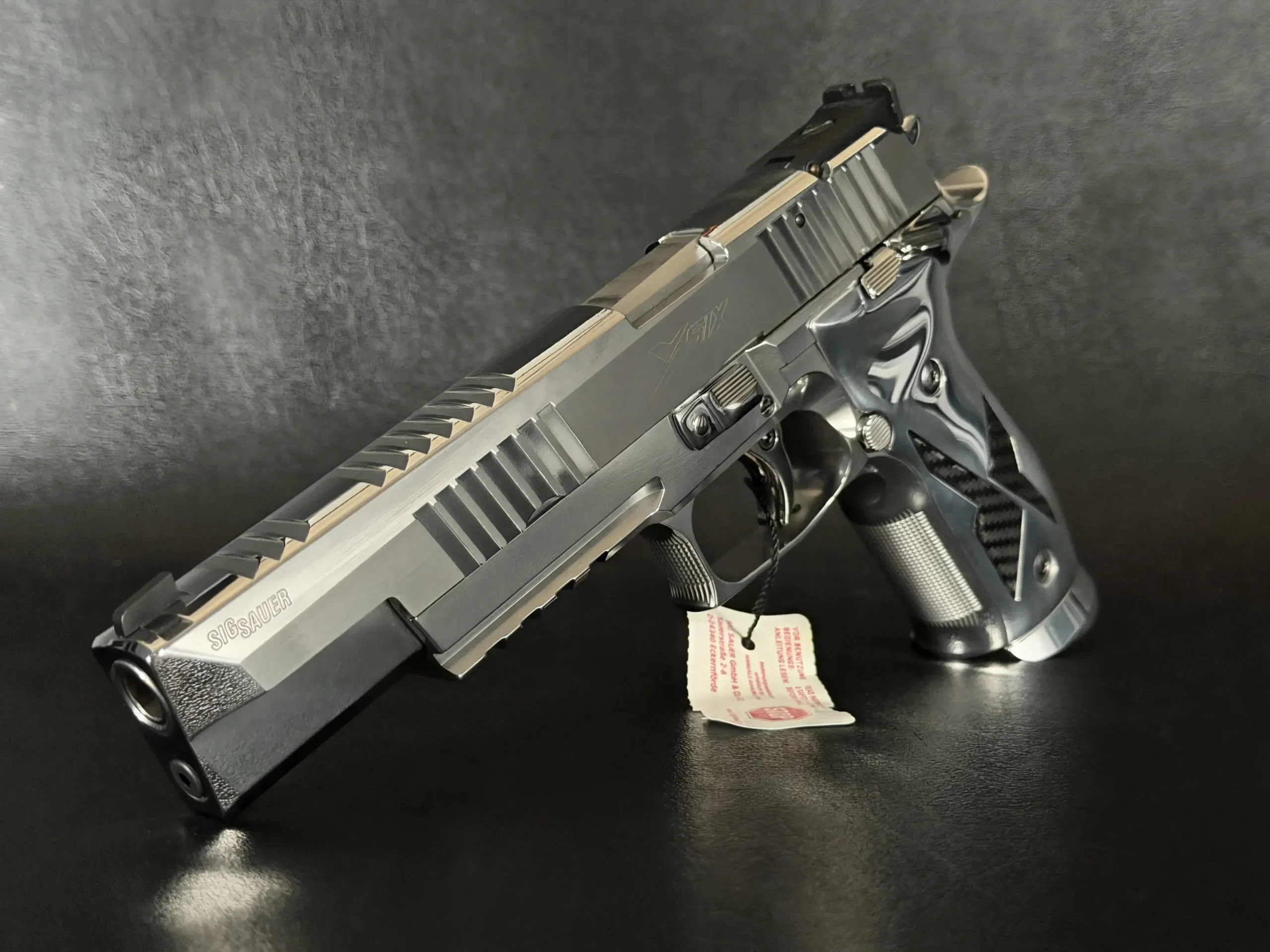 SIG Sauer P226 X-Six Chrome & Carbon photo 10