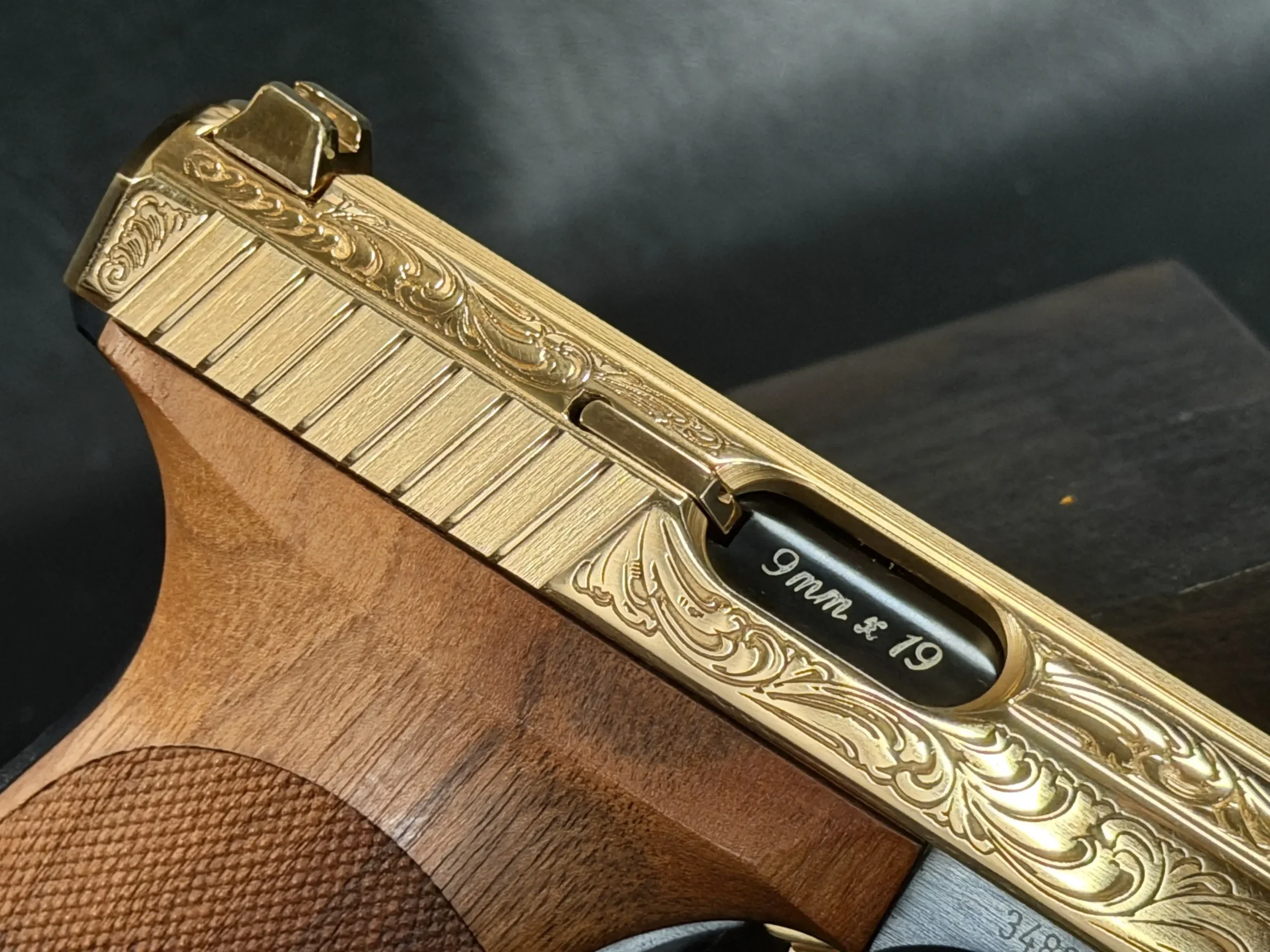 Heckler & Koch P7 (PSP) Gold Engraved photo 9