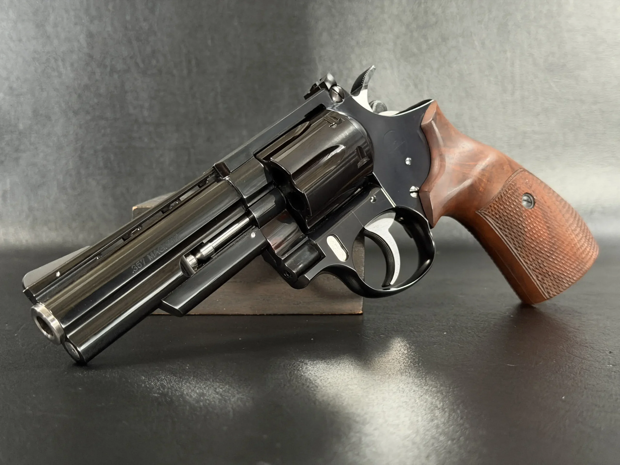 Korth Ratzeburg Combat Triple Lock .357 Magnum with 9mm Exchange Cylinder photo 3