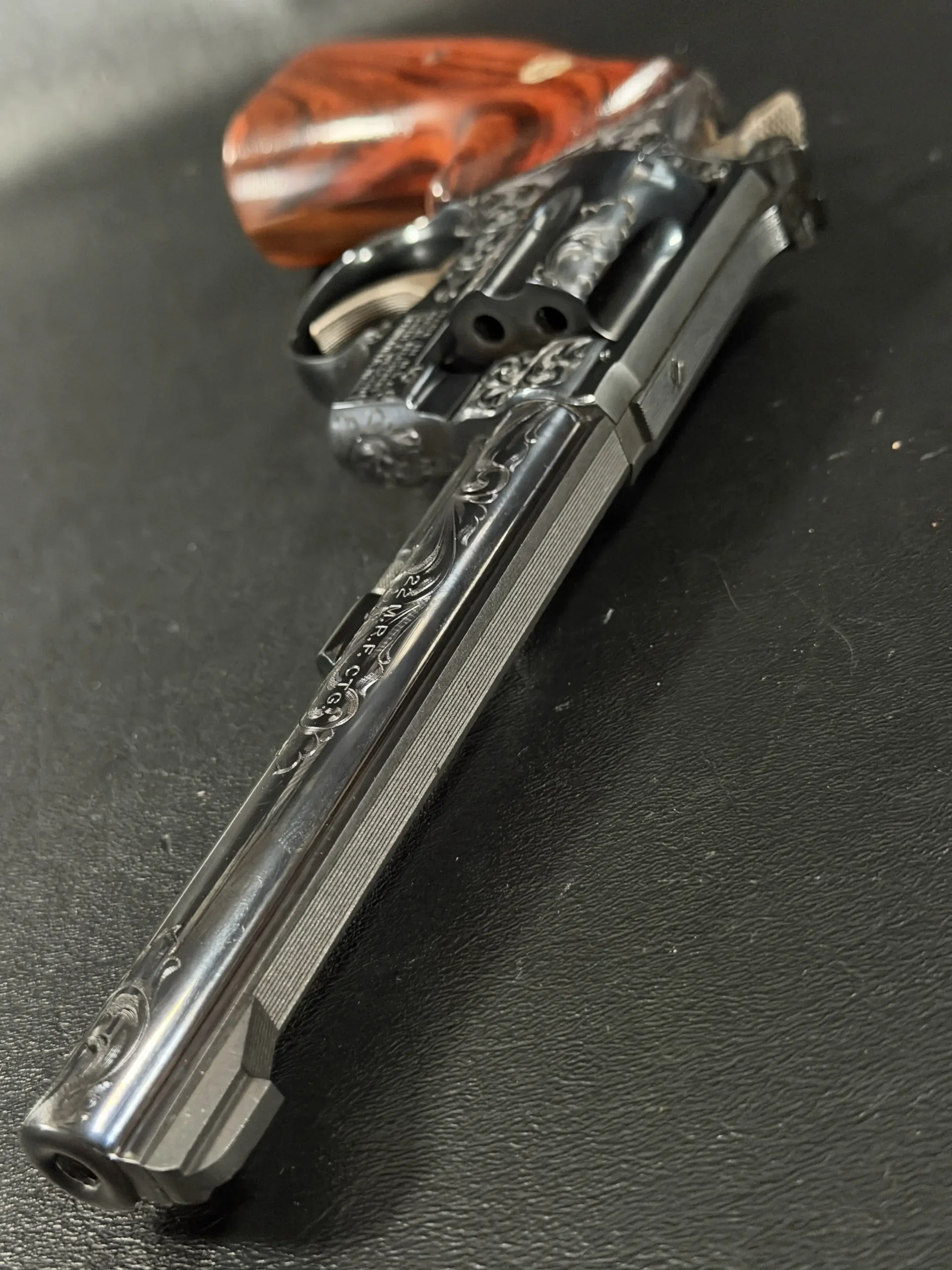 Smith & Wesson Model 48-4 Engraved K-22 Masterpiece M.R.F. photo 10