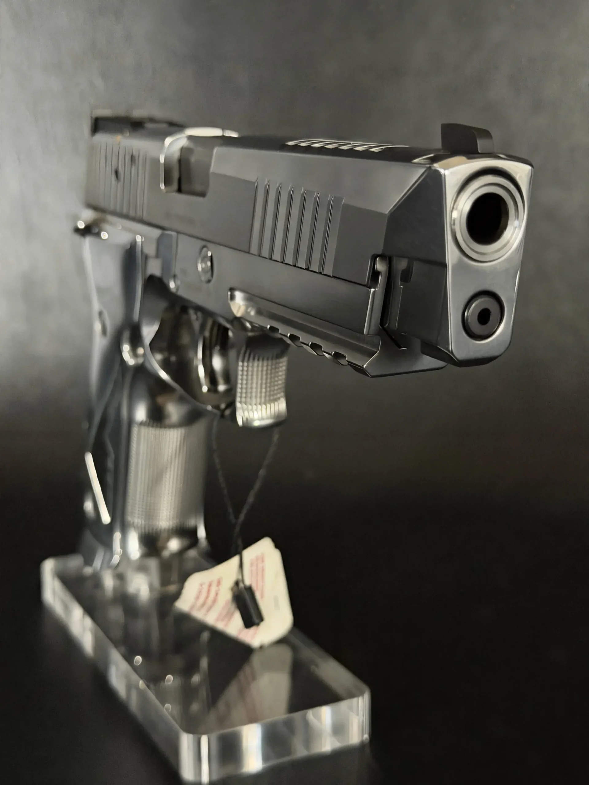 SIG Sauer P226 X-Five Chrome & Carbon photo 7