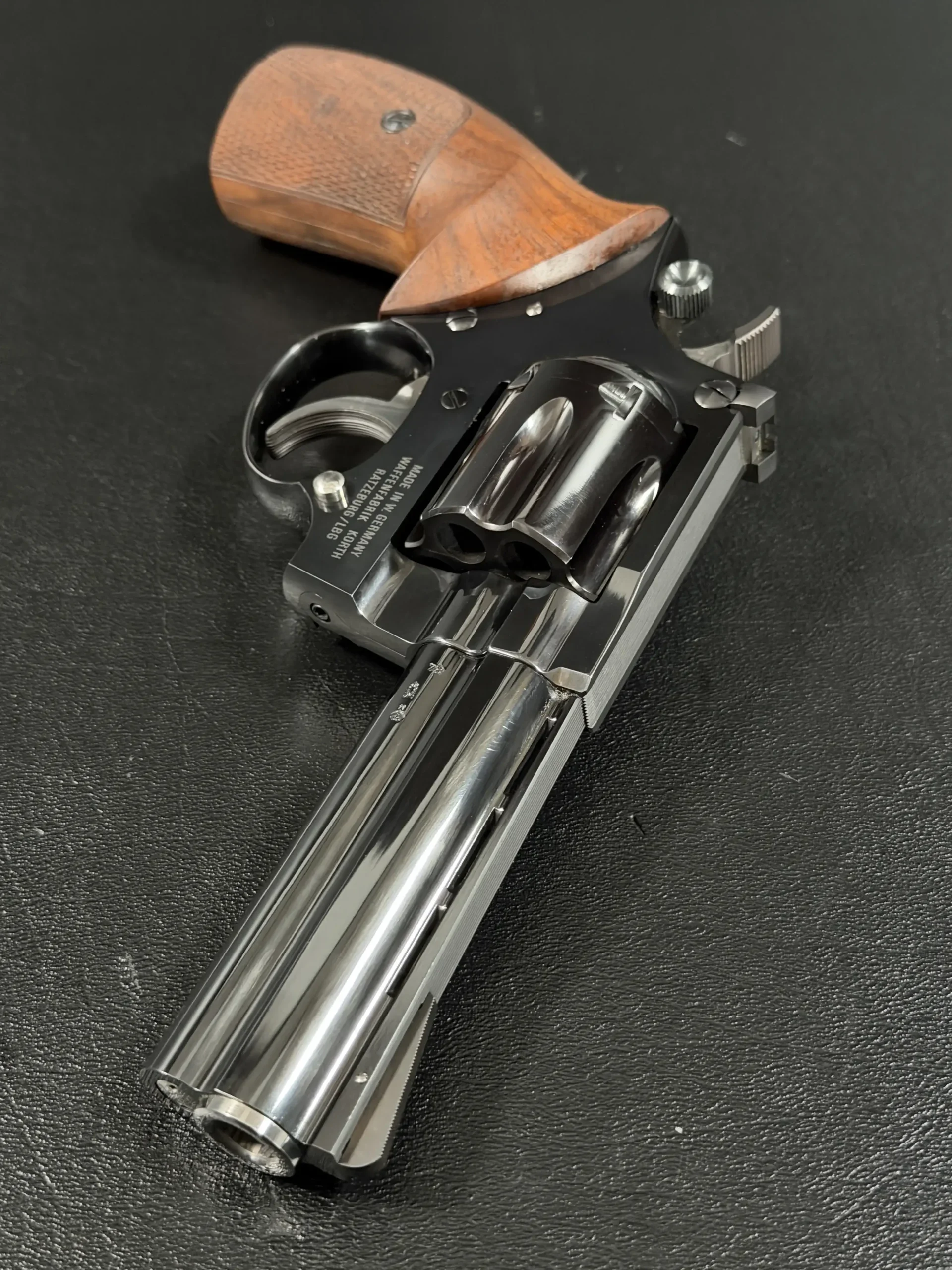 Korth Combat Ratzeburg .357 Magnum with 9mm Exchange Cylinder photo 9