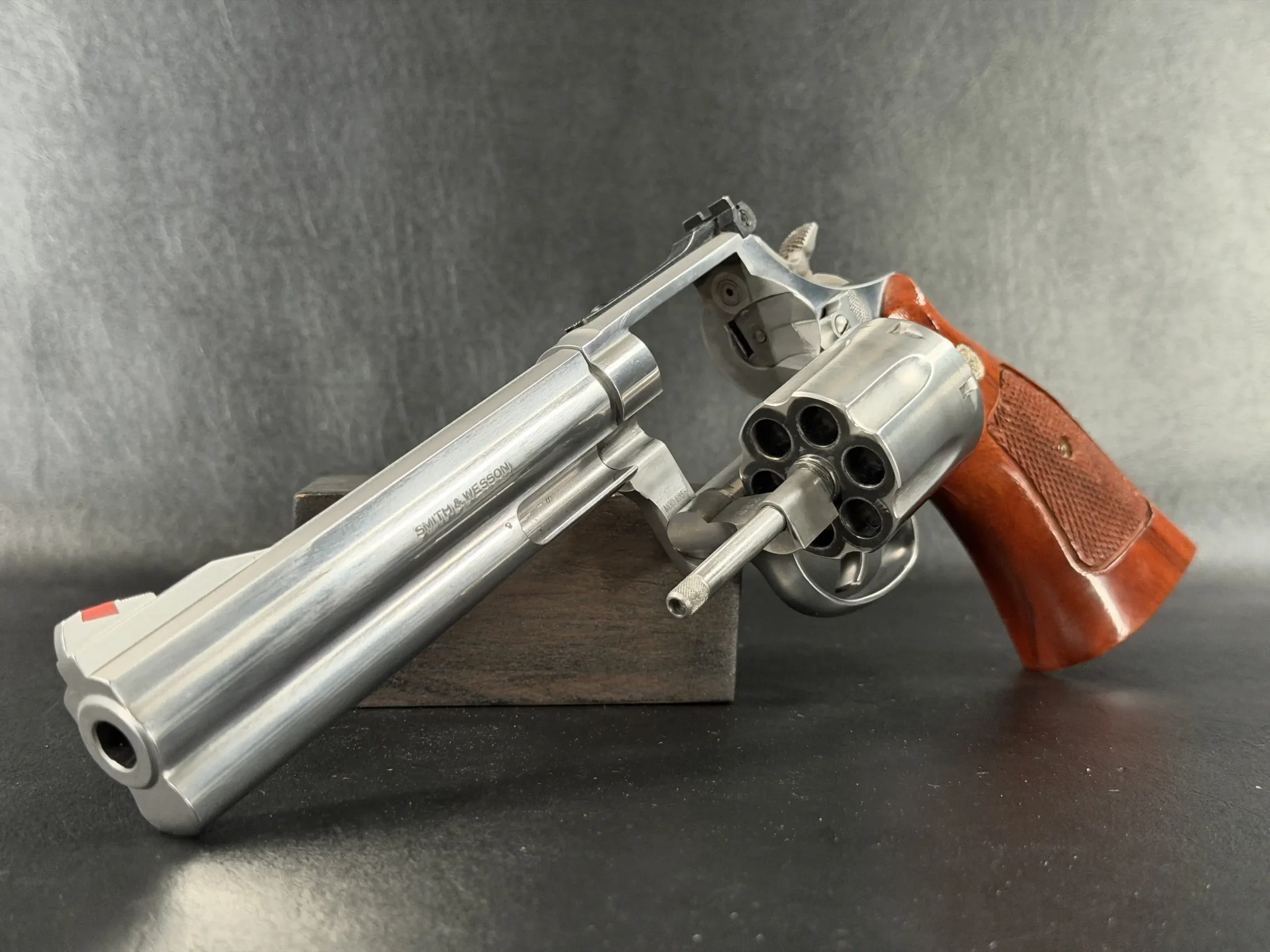 Smith & Wesson 686-4 Stainless photo 5