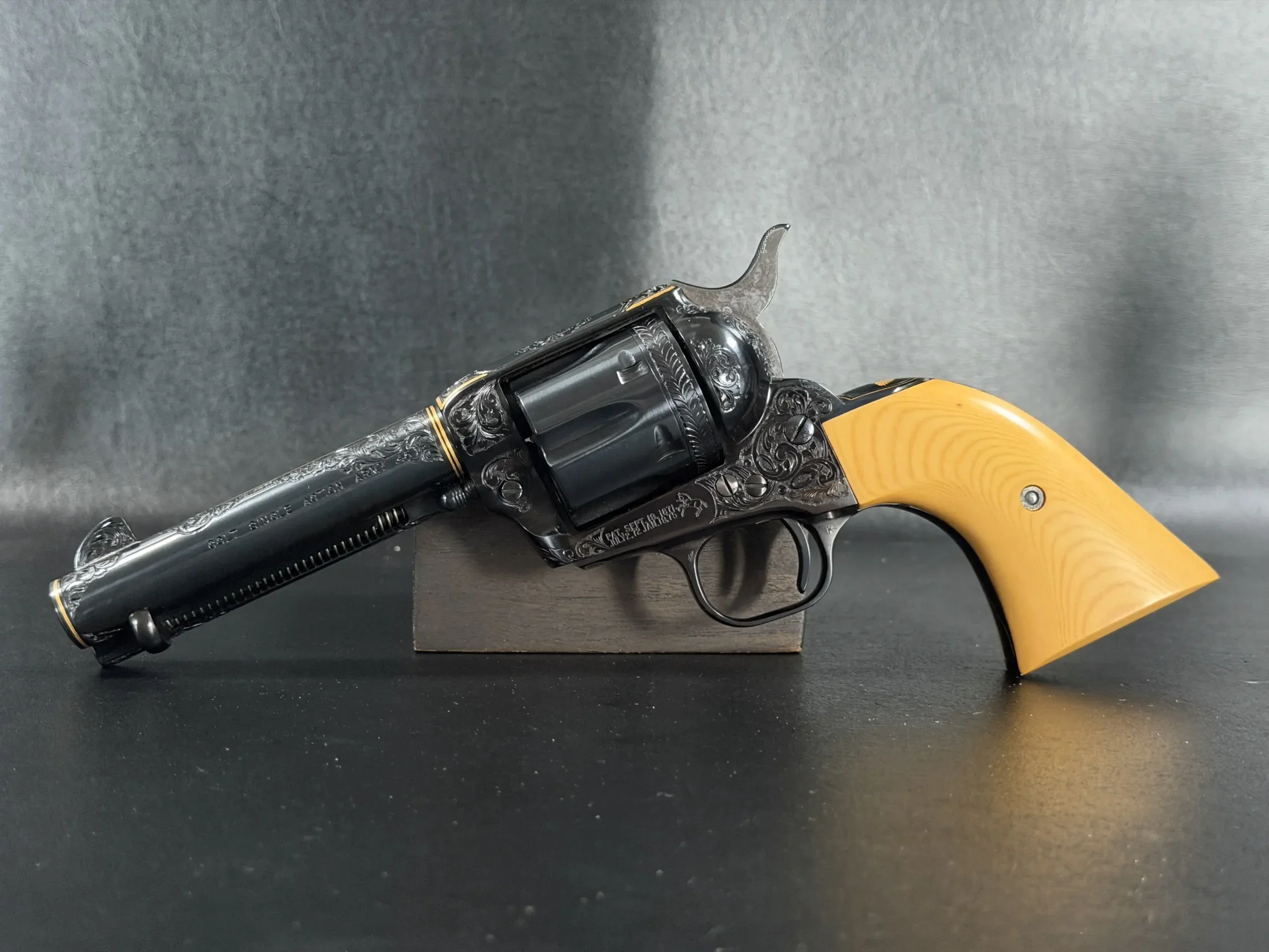Colt Single Action Army Engraved by Giuseppe Forte photo 2
