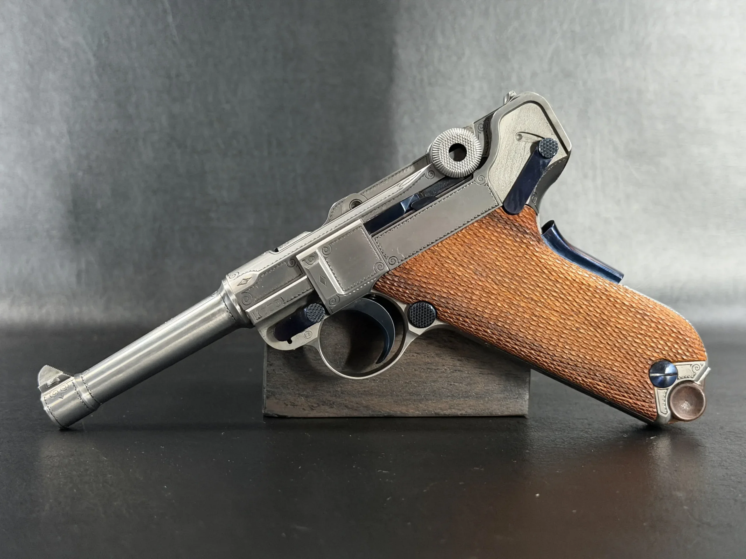 Mauser Parabellum Luger Engraved IWA Exhibition Piece photo 5