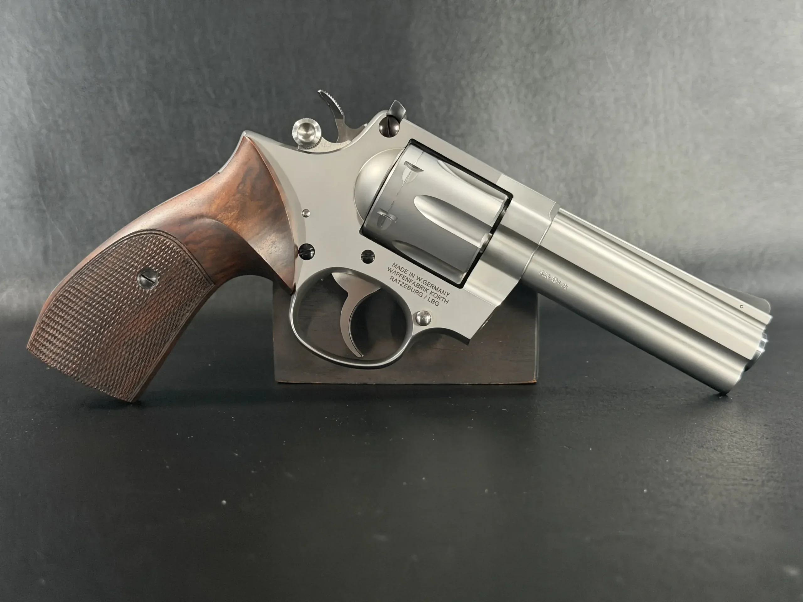 Korth Ratzeburg Combat 4" Stainless .357 Magnum with 9mm Cylinder photo 9