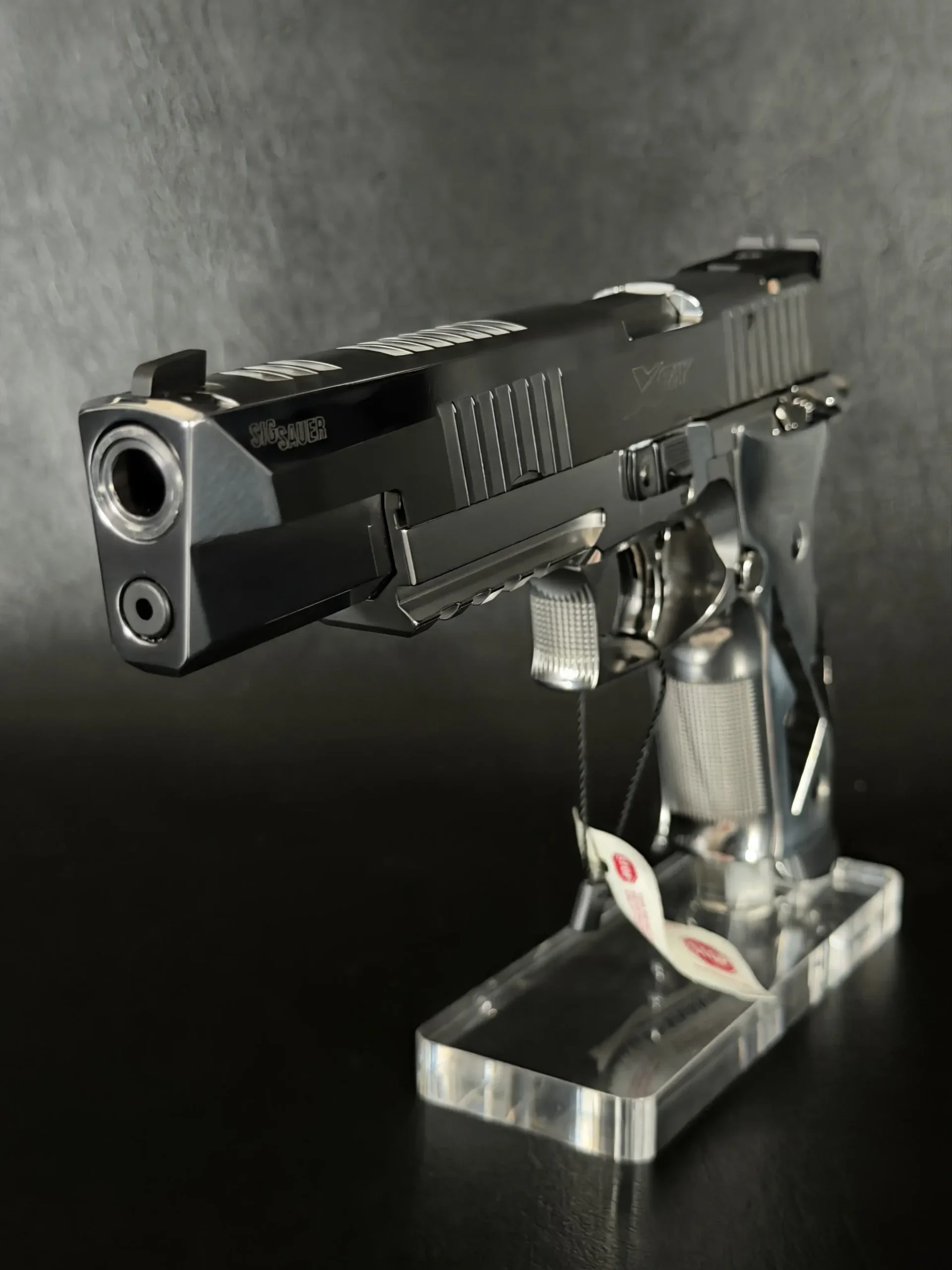 SIG Sauer P226 X-Six Chrome & Carbon photo 5