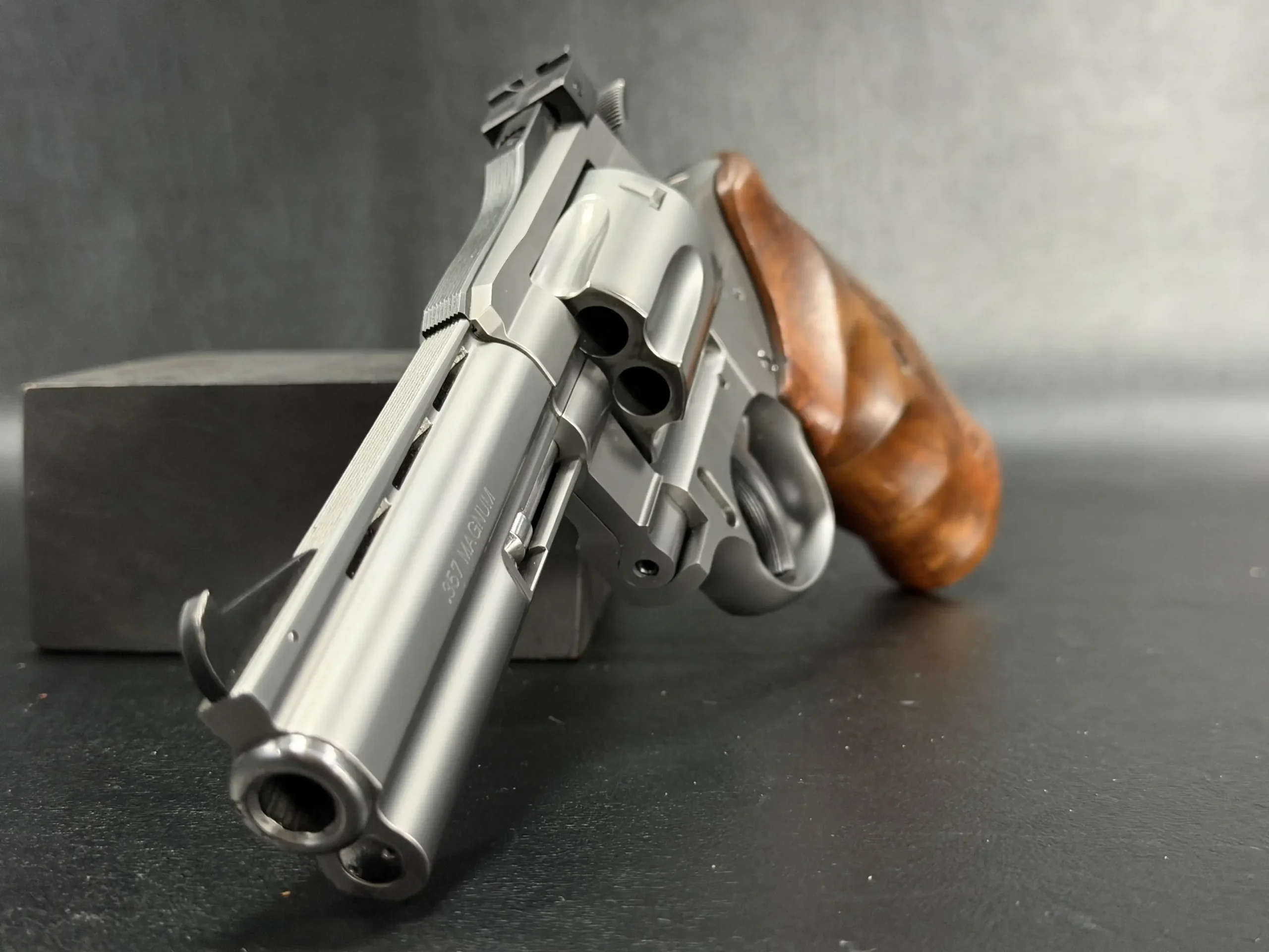 Korth Ratzeburg Combat Stainless .357 Magnum 4 Inch photo 10