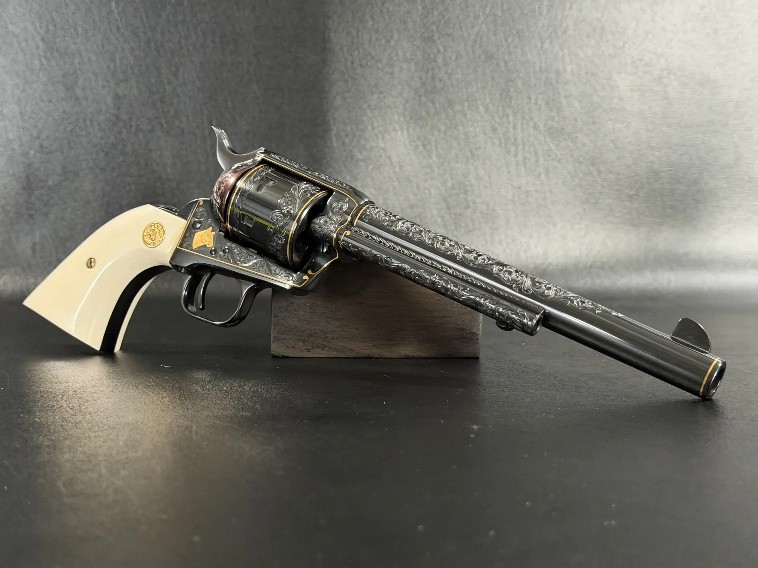 Colt Single Action Army Third Generation Howard Dove Engraved photo 7