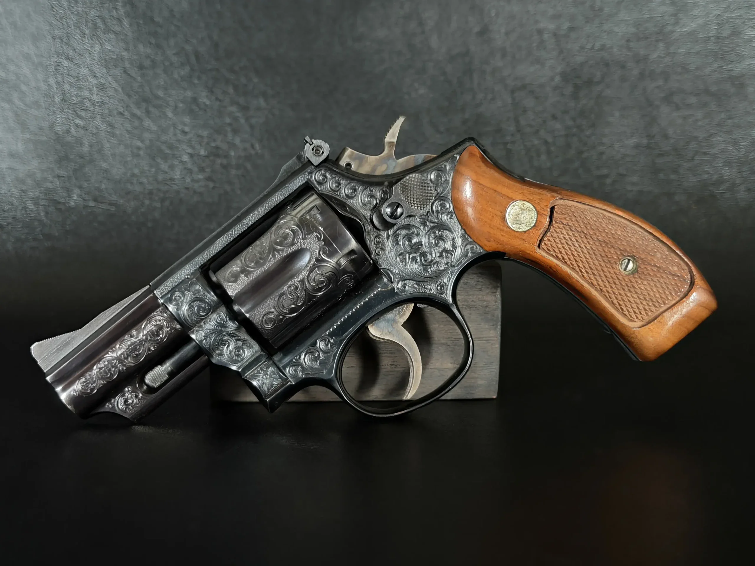 Smith & Wesson Model 19-3 Engraved by Bent Agner Nielsen photo 9