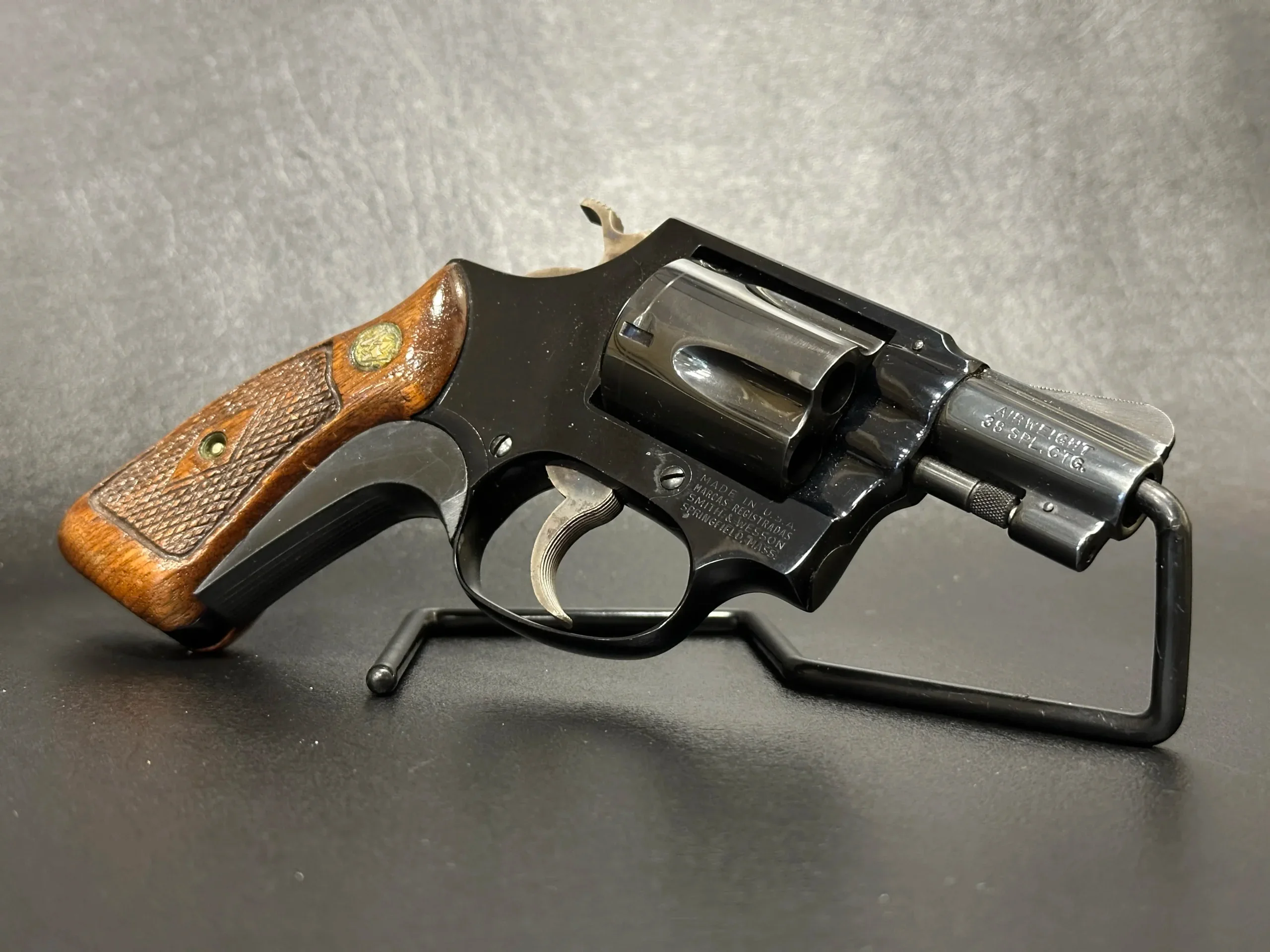 Smith & Wesson Model 37 Airweight Chiefs Special photo 4