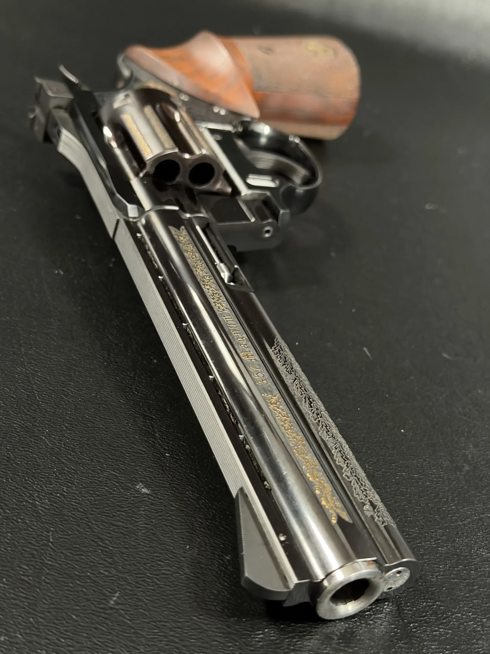 Korth Ratzeburg .357 Magnum Gold-Inlaid Hunting Engraved Revolver photo 10