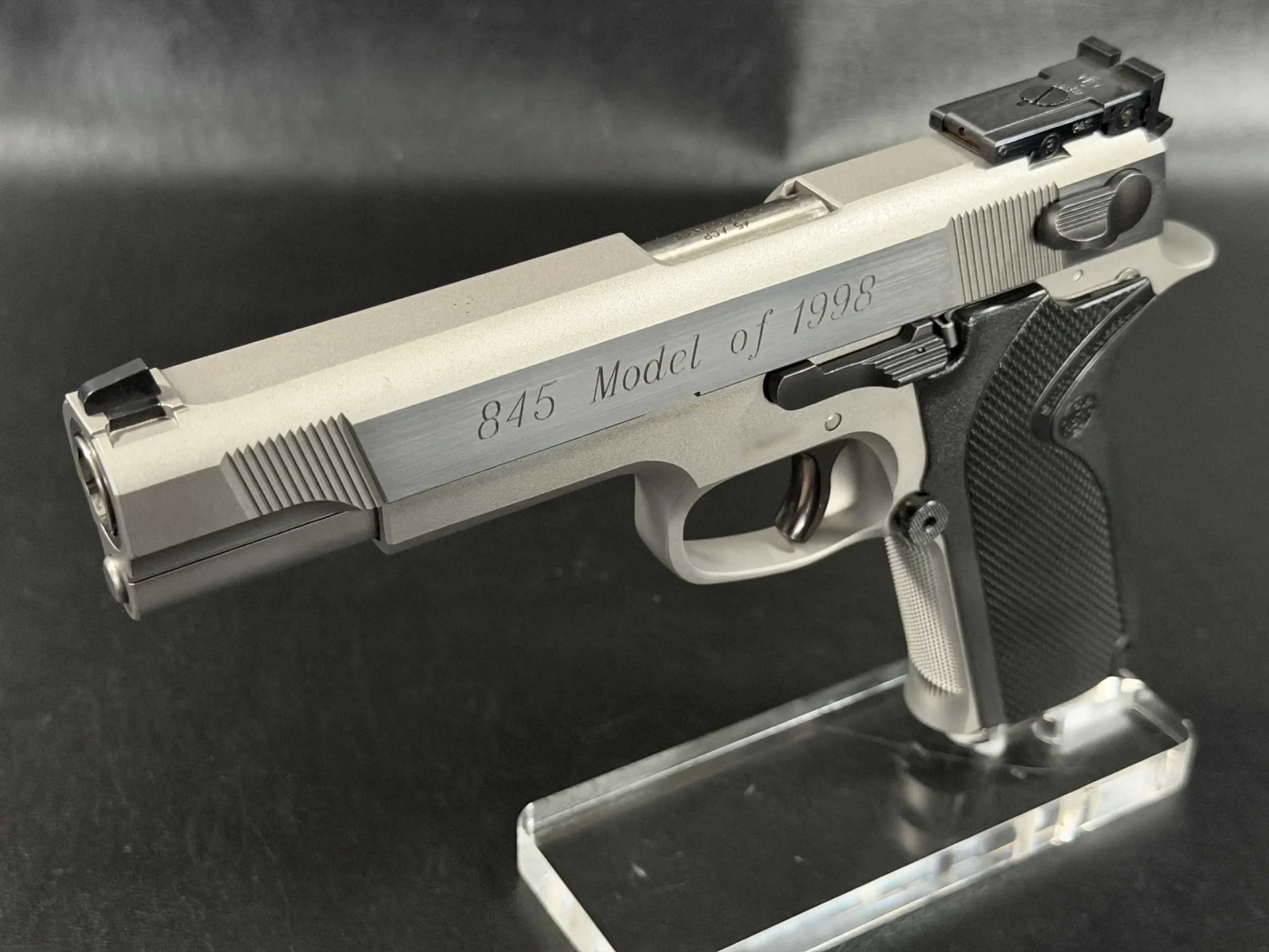 Smith & Wesson Model 845 Performance Center Stainless photo 5