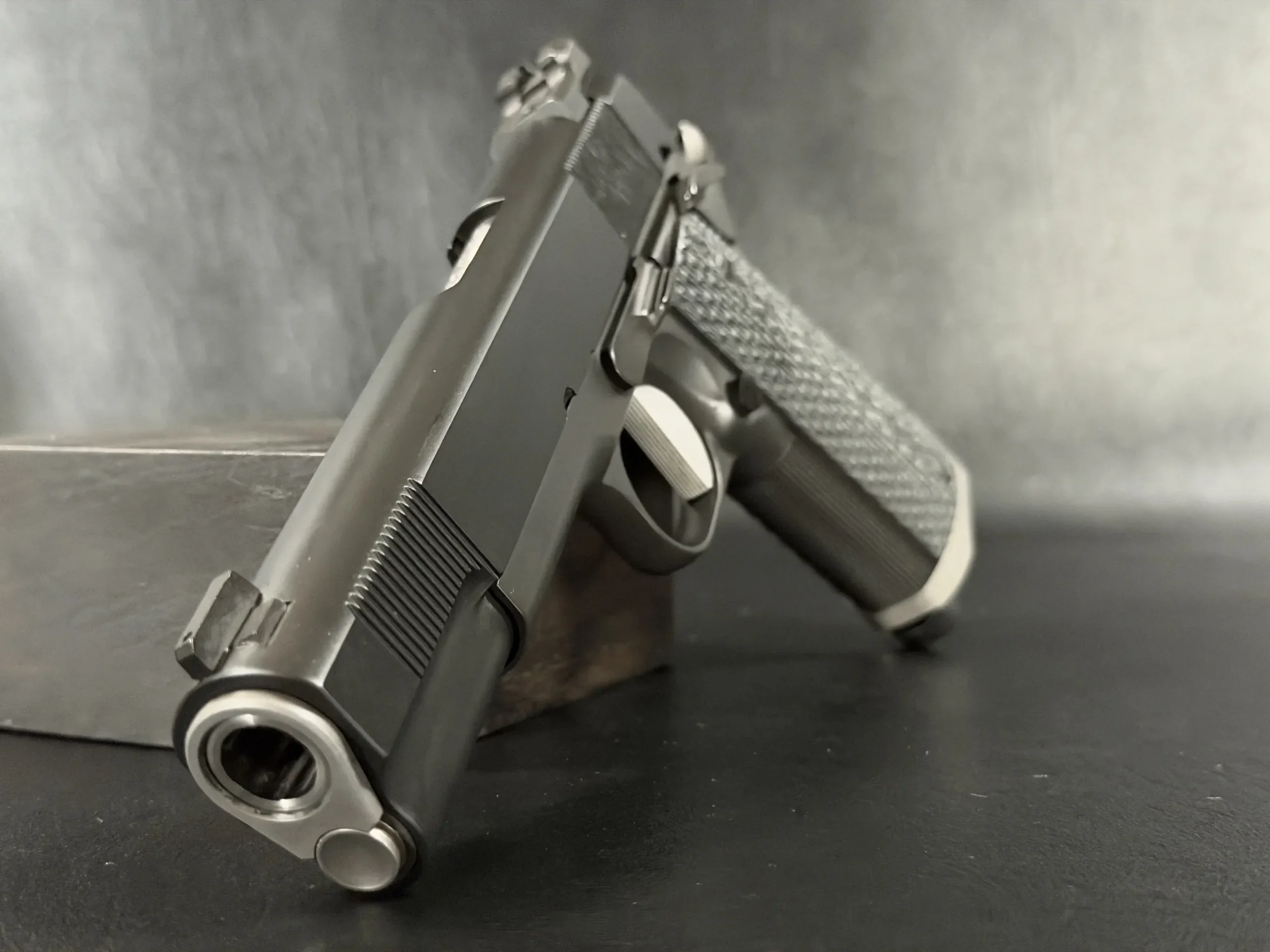 Hilton Yam 10-8 Performance Custom Evolution 1911 photo 8