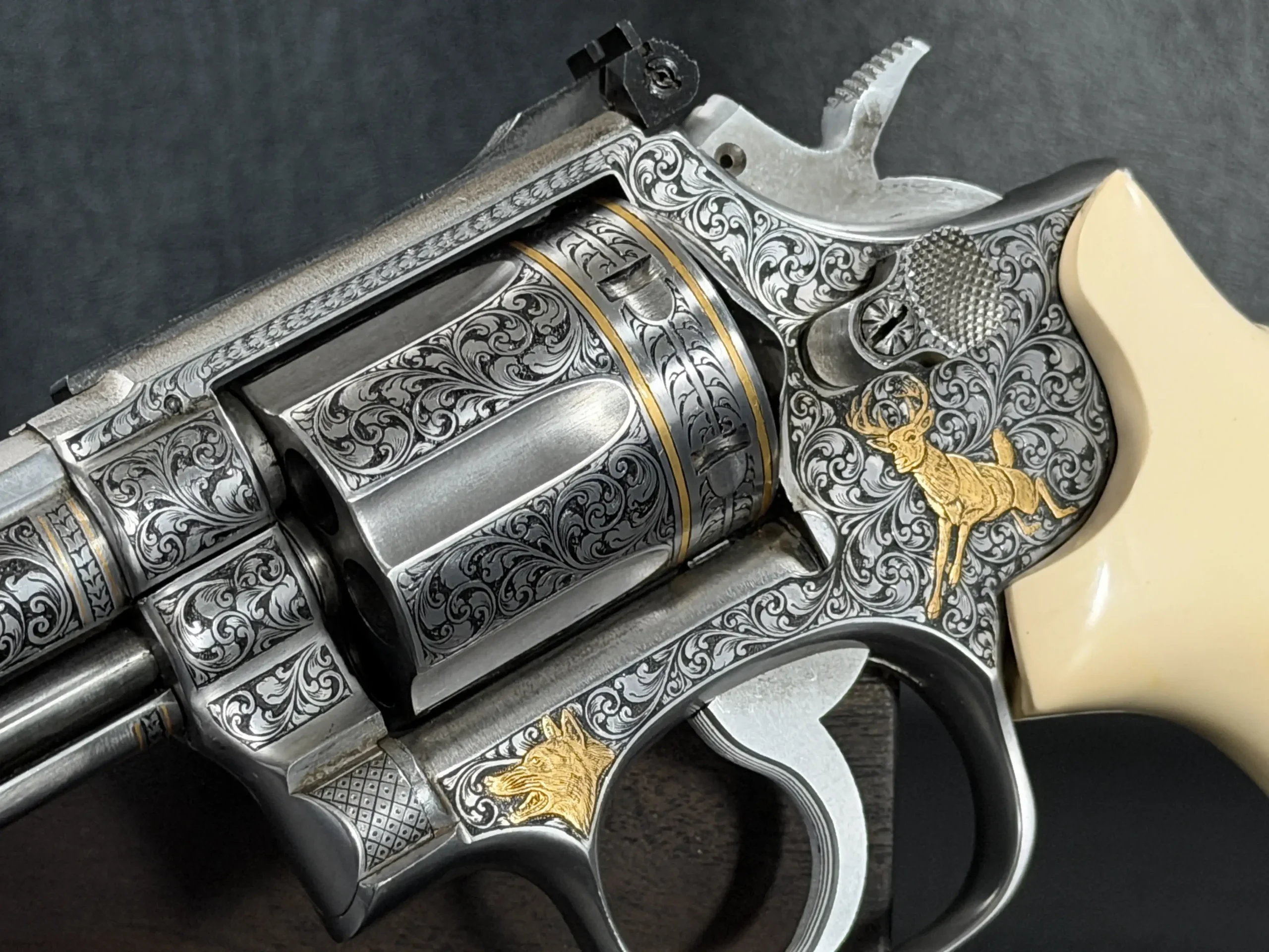 Ray Viramontez Engraved & Gold Inlaid Smith & Wesson Model 66-1 photo 4