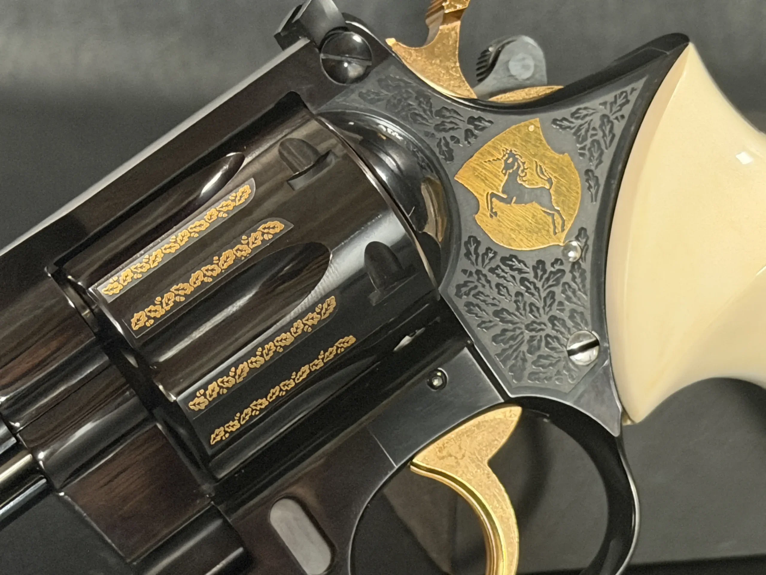 Korth Ratzeburg Combat Gold Inlay Revolver With 9mm Exchange Cylinder photo 6