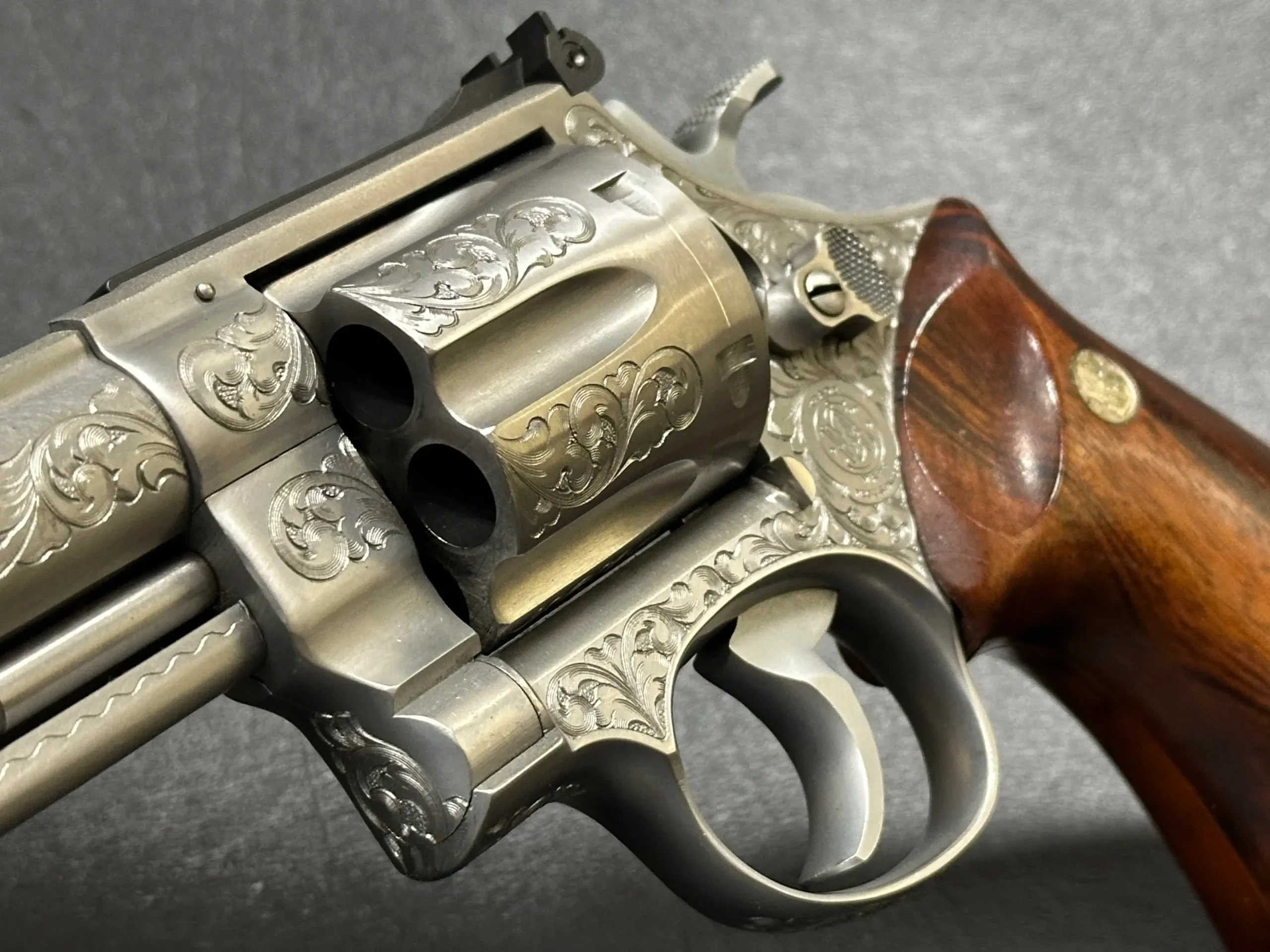 Smith & Wesson Model 629 Factory Engraved .44 Magnum photo 8