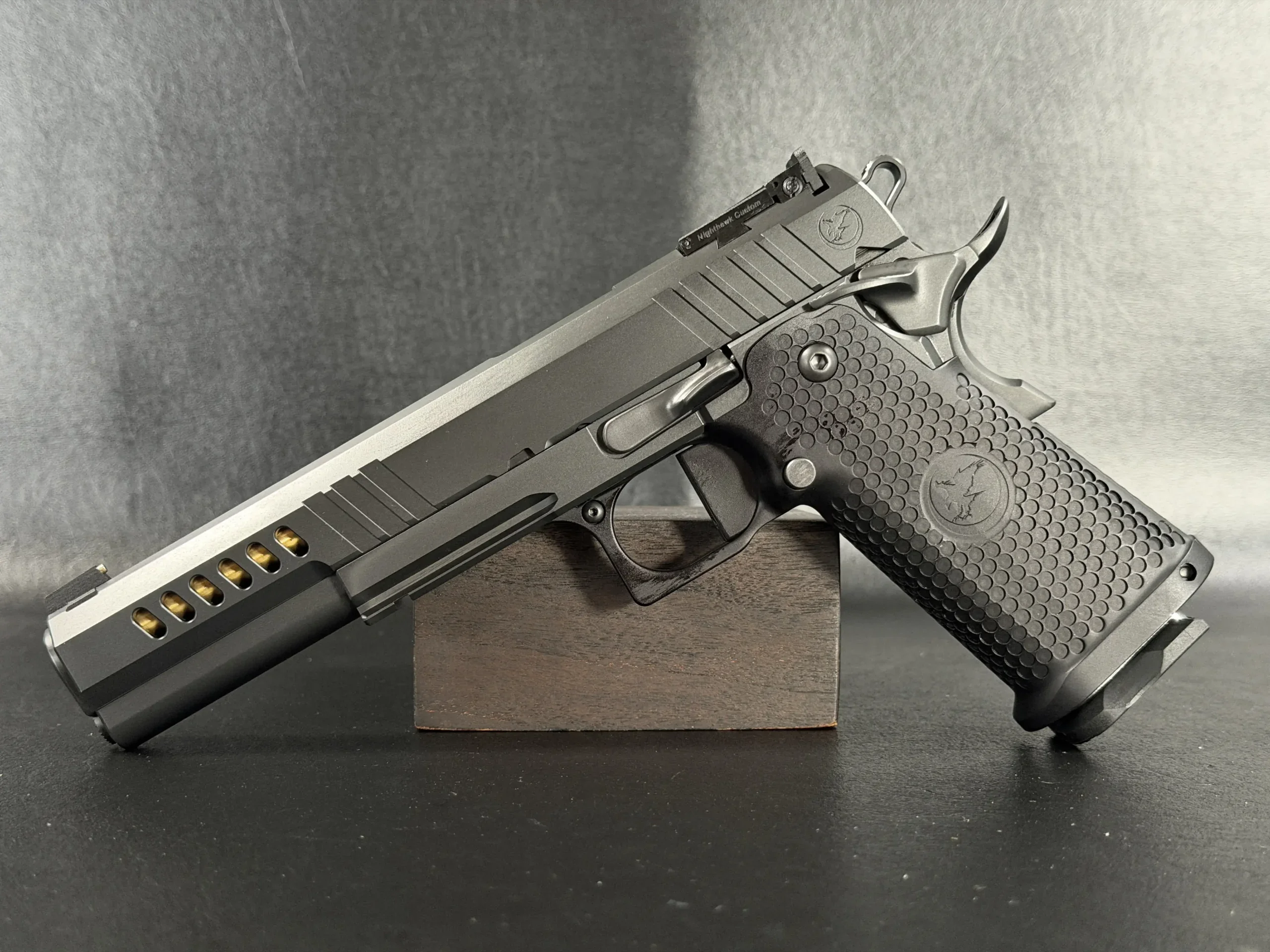 Nighthawk Custom Chairman 2011 photo 5