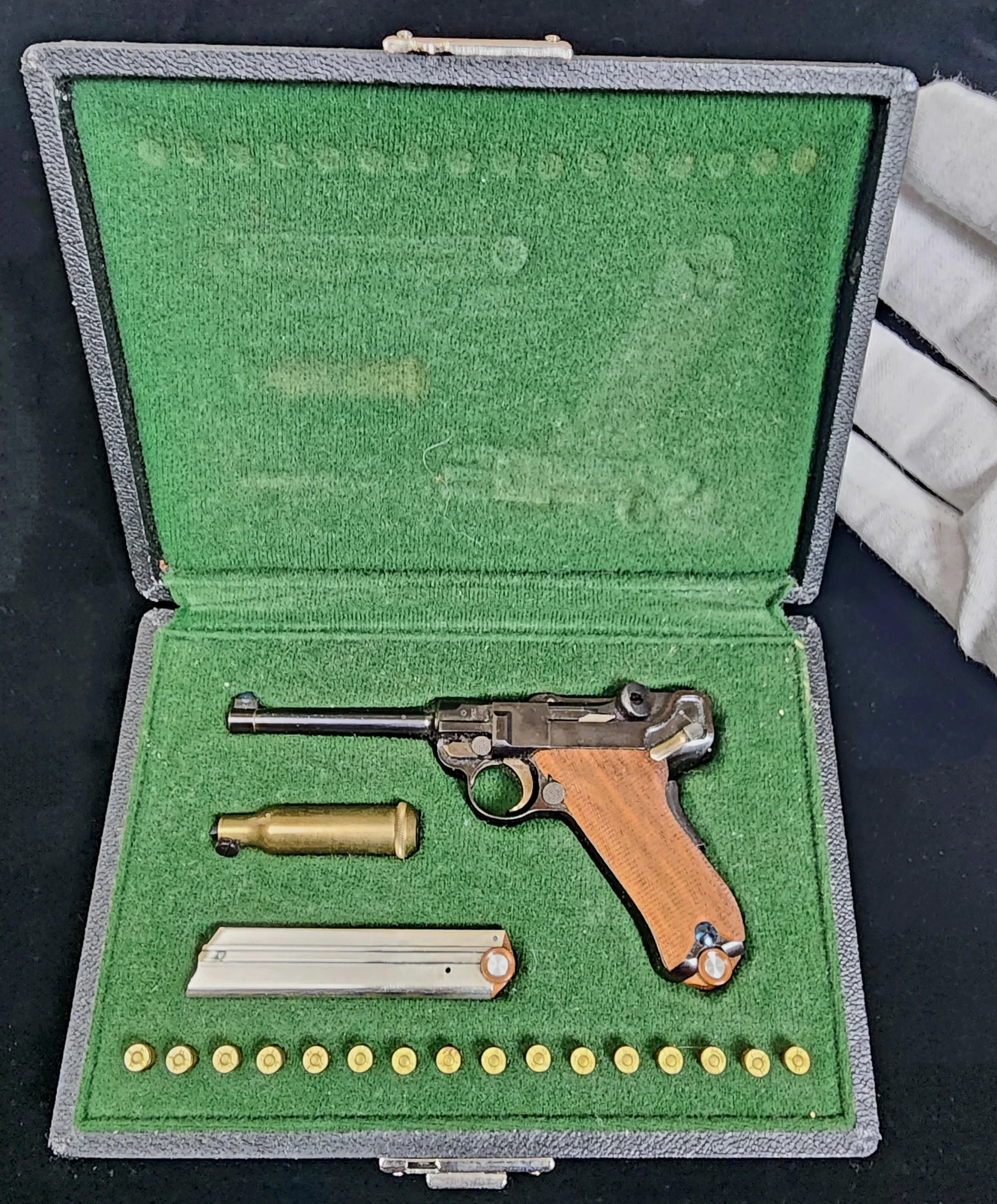 Léon Crottet Half-Scale Swiss P08 Luger photo 6