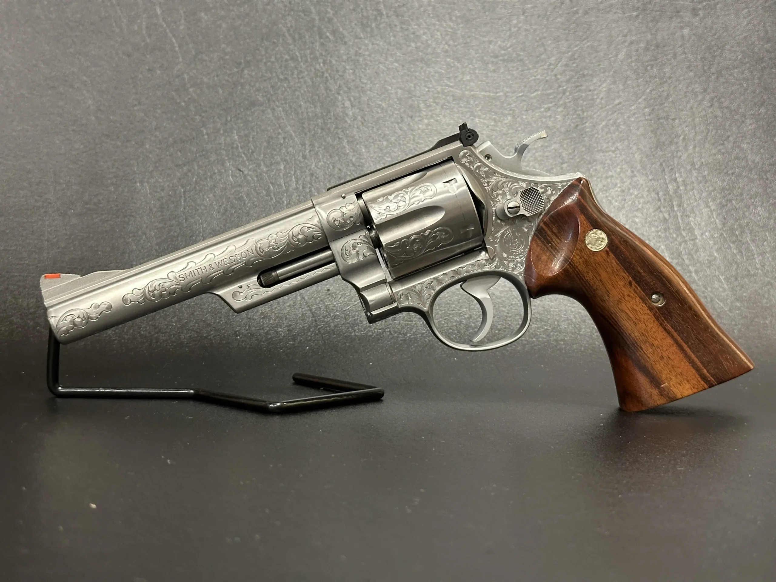 Smith & Wesson Model 629 Factory Engraved .44 Magnum photo 3