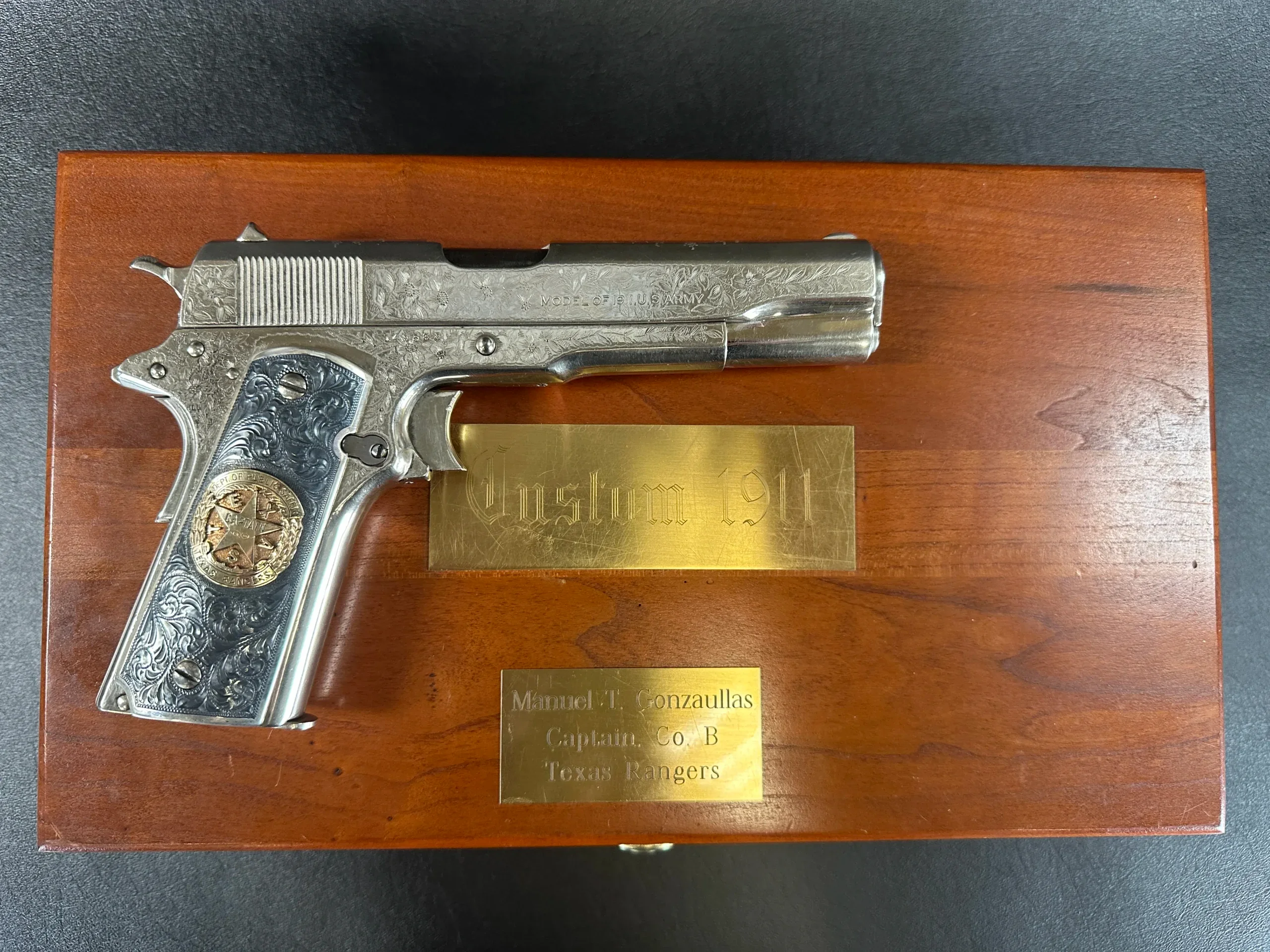 Engraved Colt Model 1911 U.S. Army Attributed to Texas Ranger Captain M.T. Gonzaullas photo 9