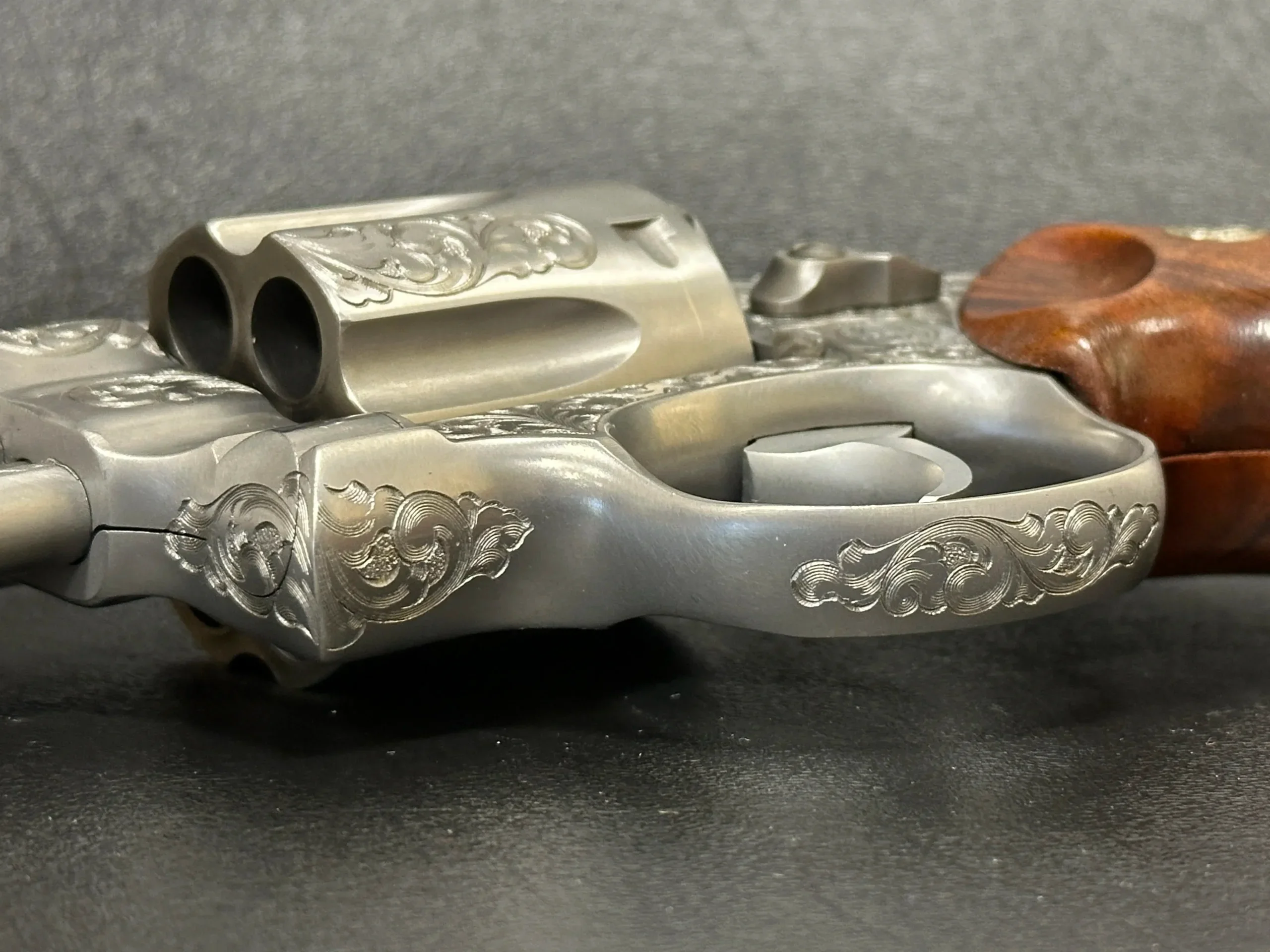 Smith & Wesson Model 629 Factory Engraved .44 Magnum photo 10