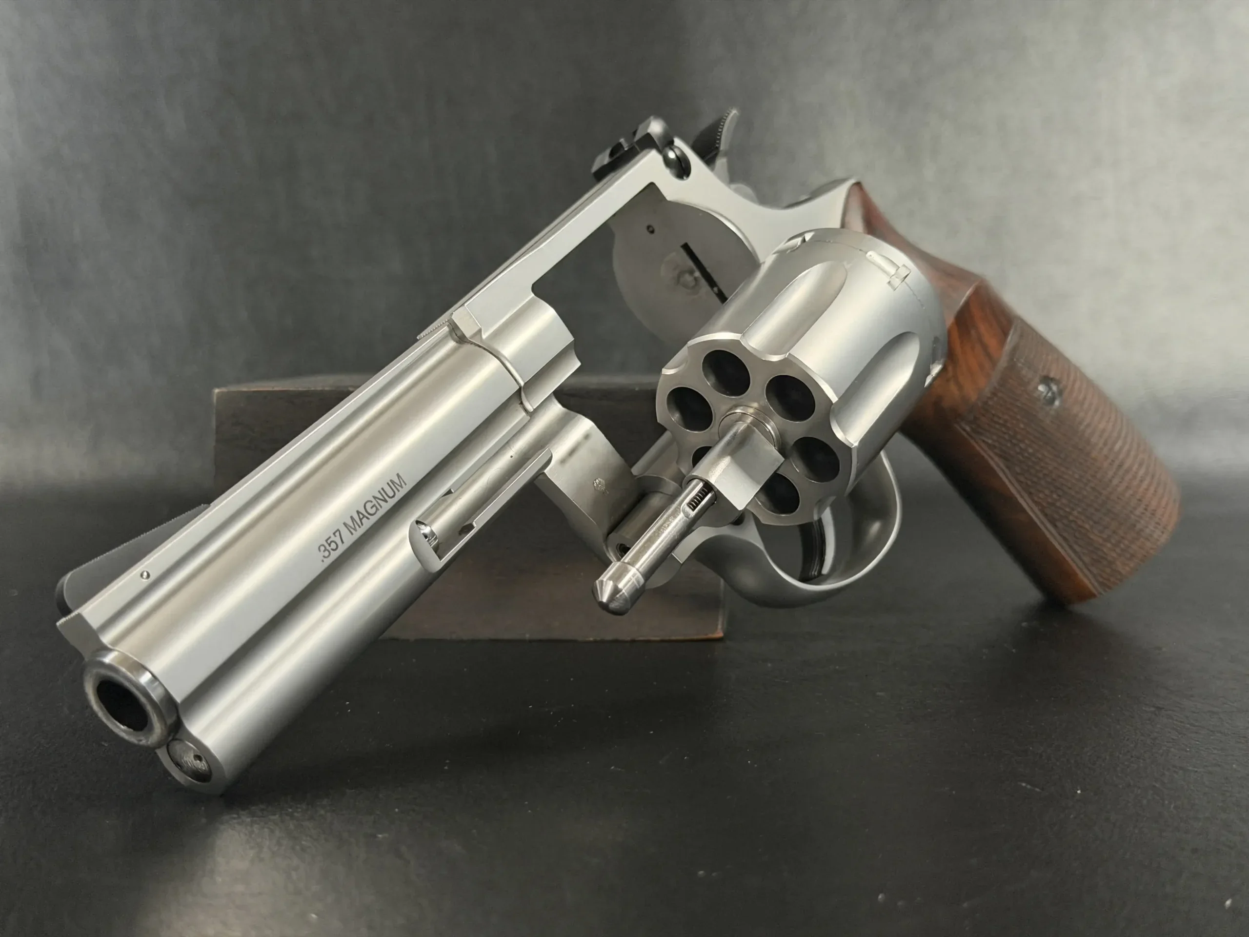 Korth Ratzeburg Combat 4" Stainless .357 Magnum with 9mm Cylinder photo 10