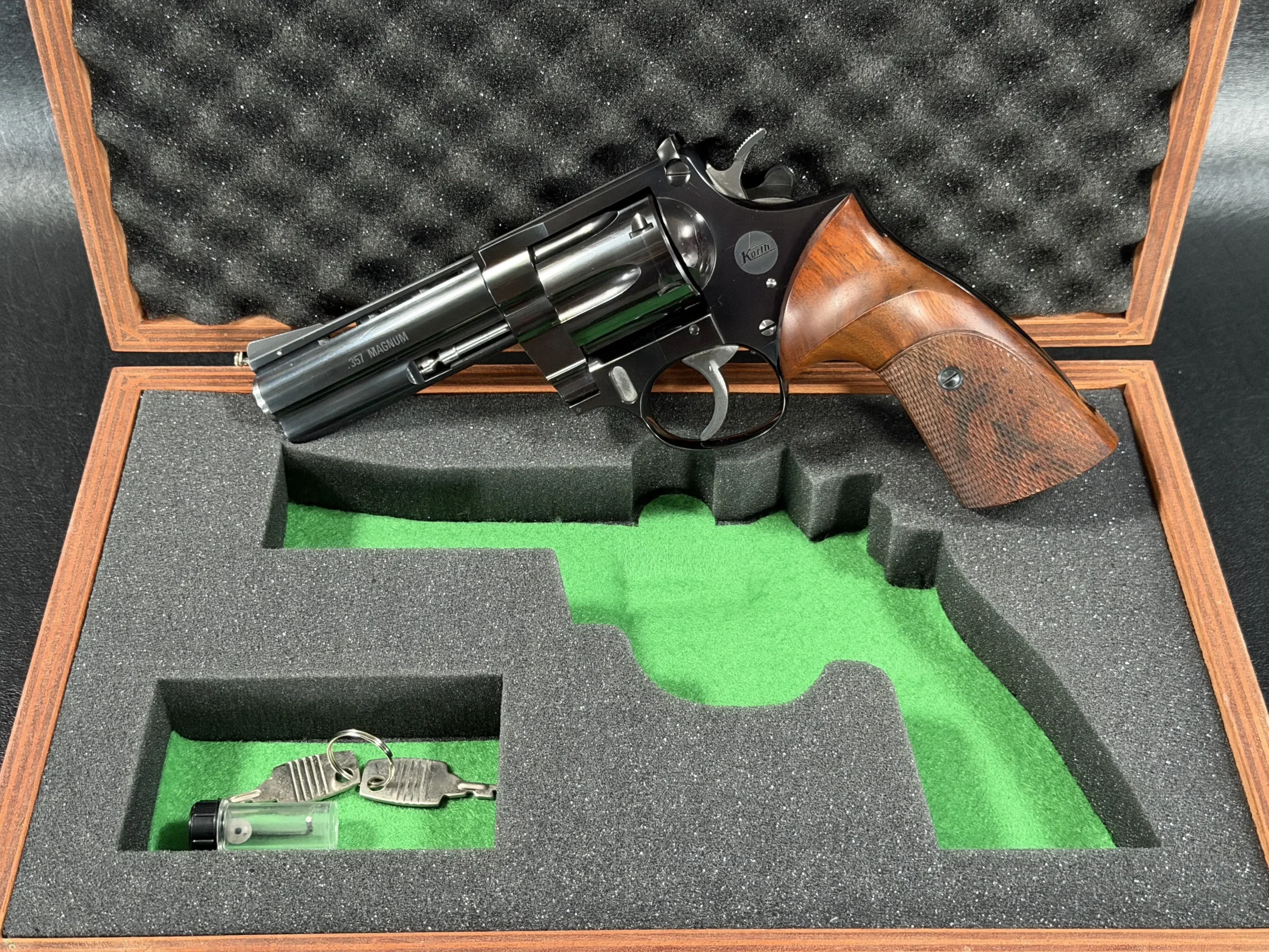 Korth Ratzeburg Combat 4″ .357 Magnum Revolver photo 2
