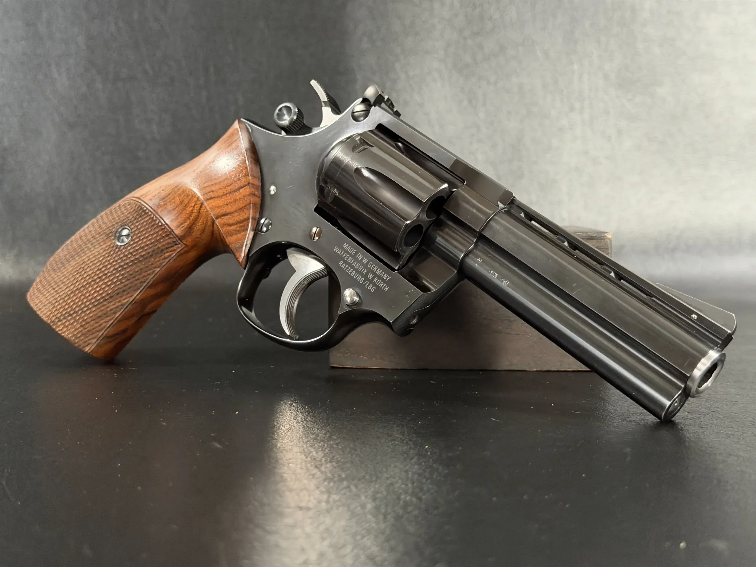 Korth Ratzeburg Combat 4 Inch .357 Magnum / 9mm Dual Cylinder photo 4