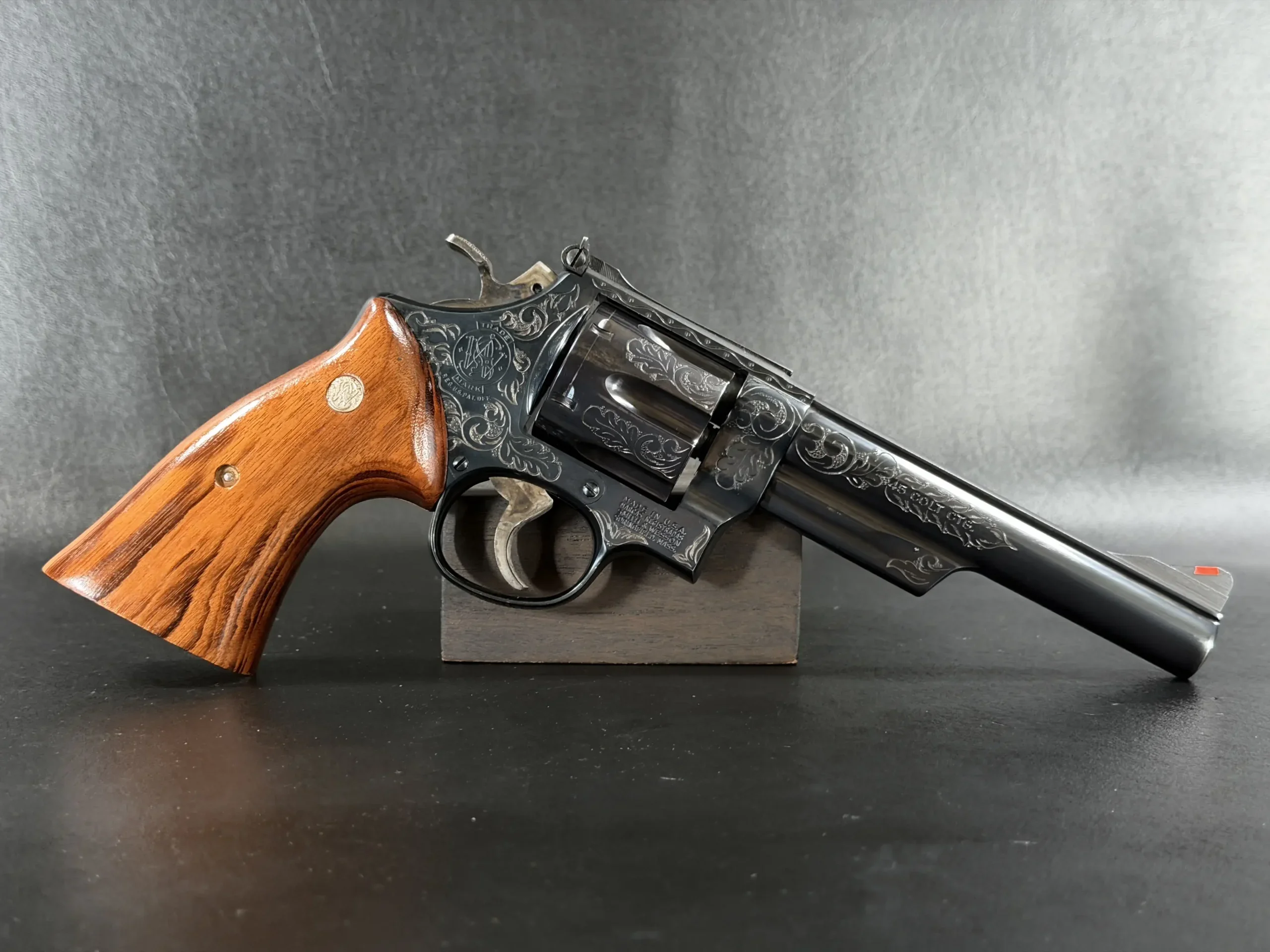 Smith & Wesson Model 25-5 Engraved .45 Colt photo 7