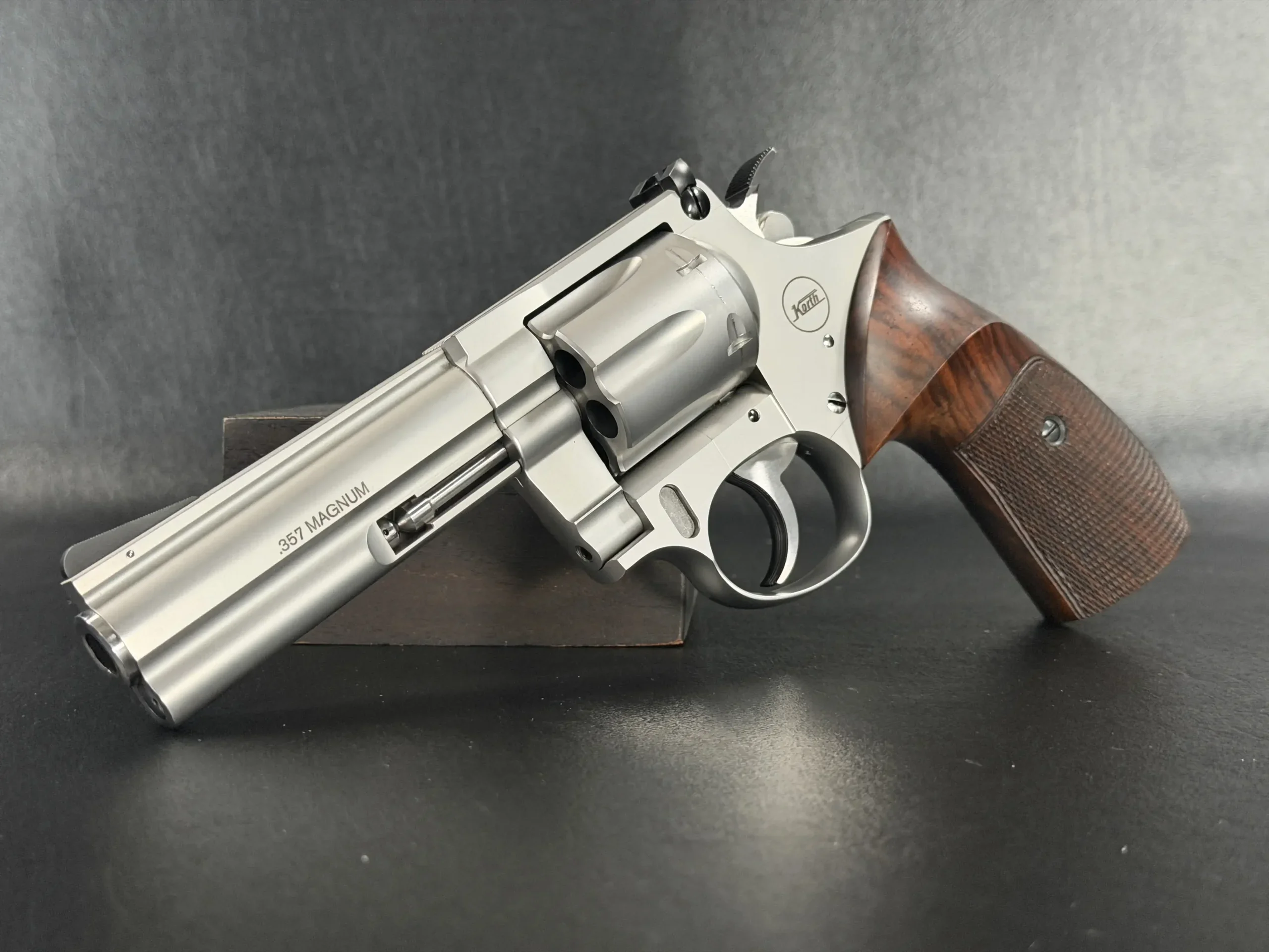 Korth Ratzeburg Combat 4" Stainless .357 Magnum with 9mm Cylinder photo 4