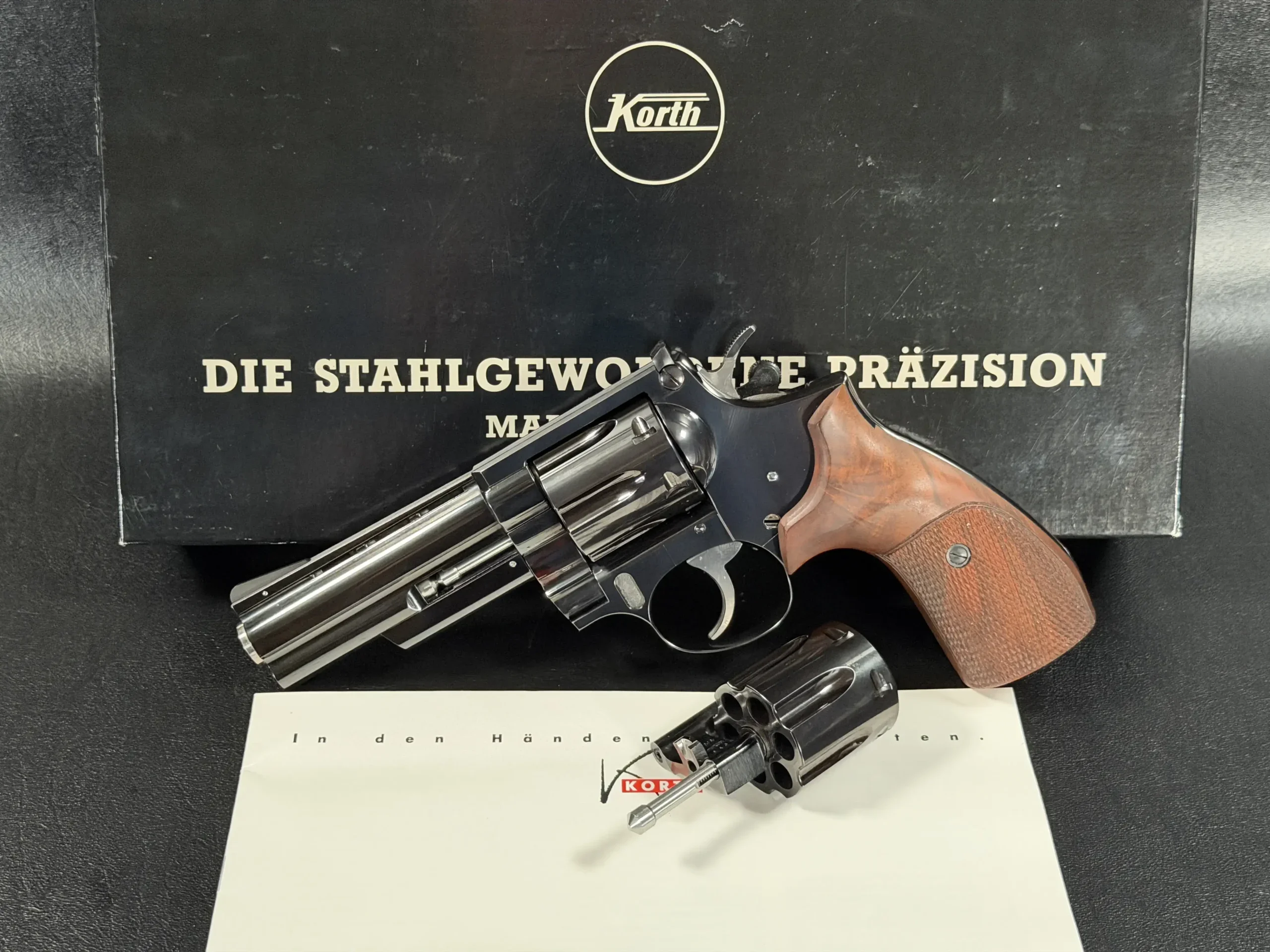 Korth Ratzeburg Combat Triple Lock .357 Magnum with 9mm Exchange Cylinder photo 2
