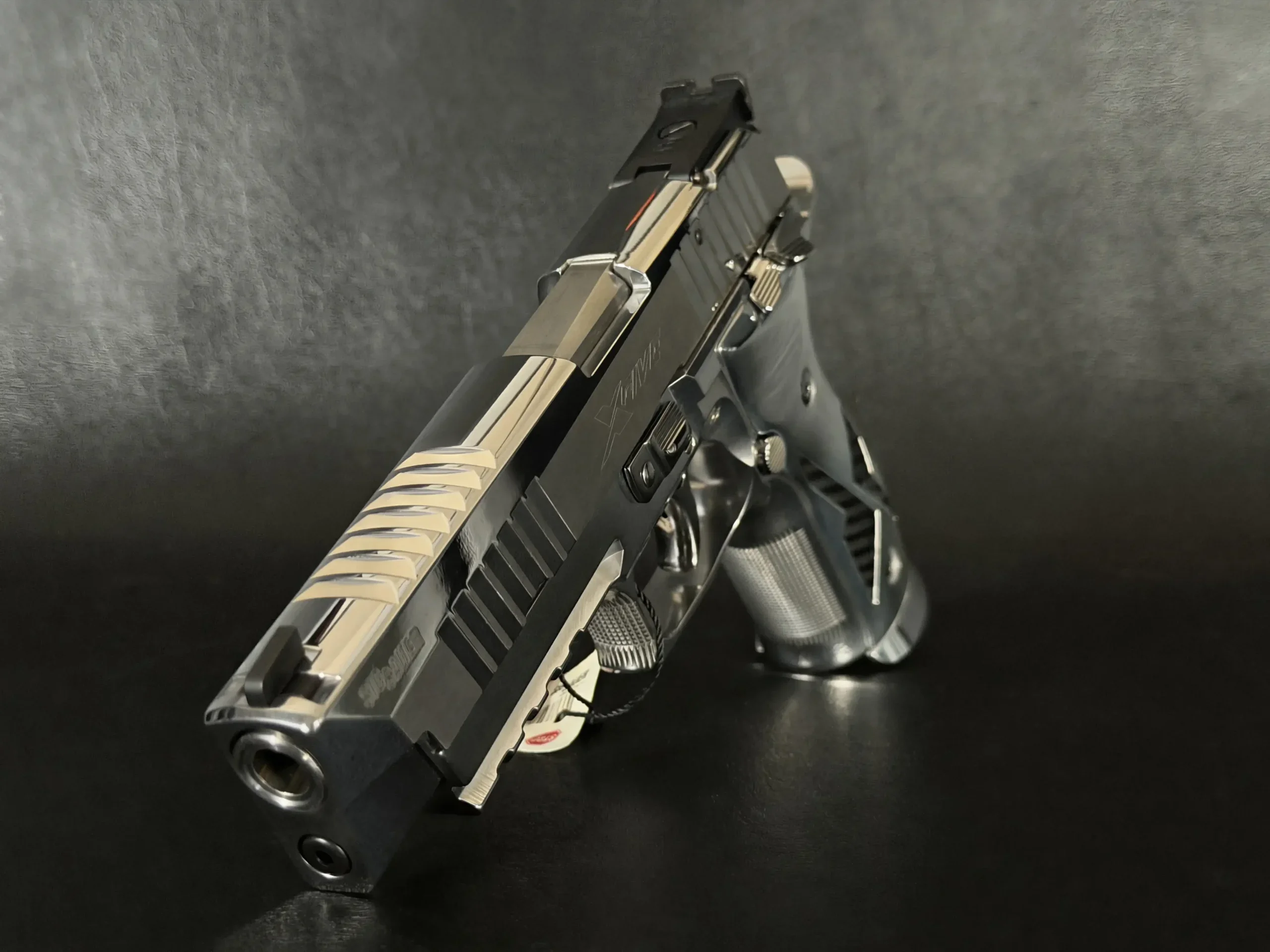 SIG Sauer P226 X-Five Chrome & Carbon photo 2