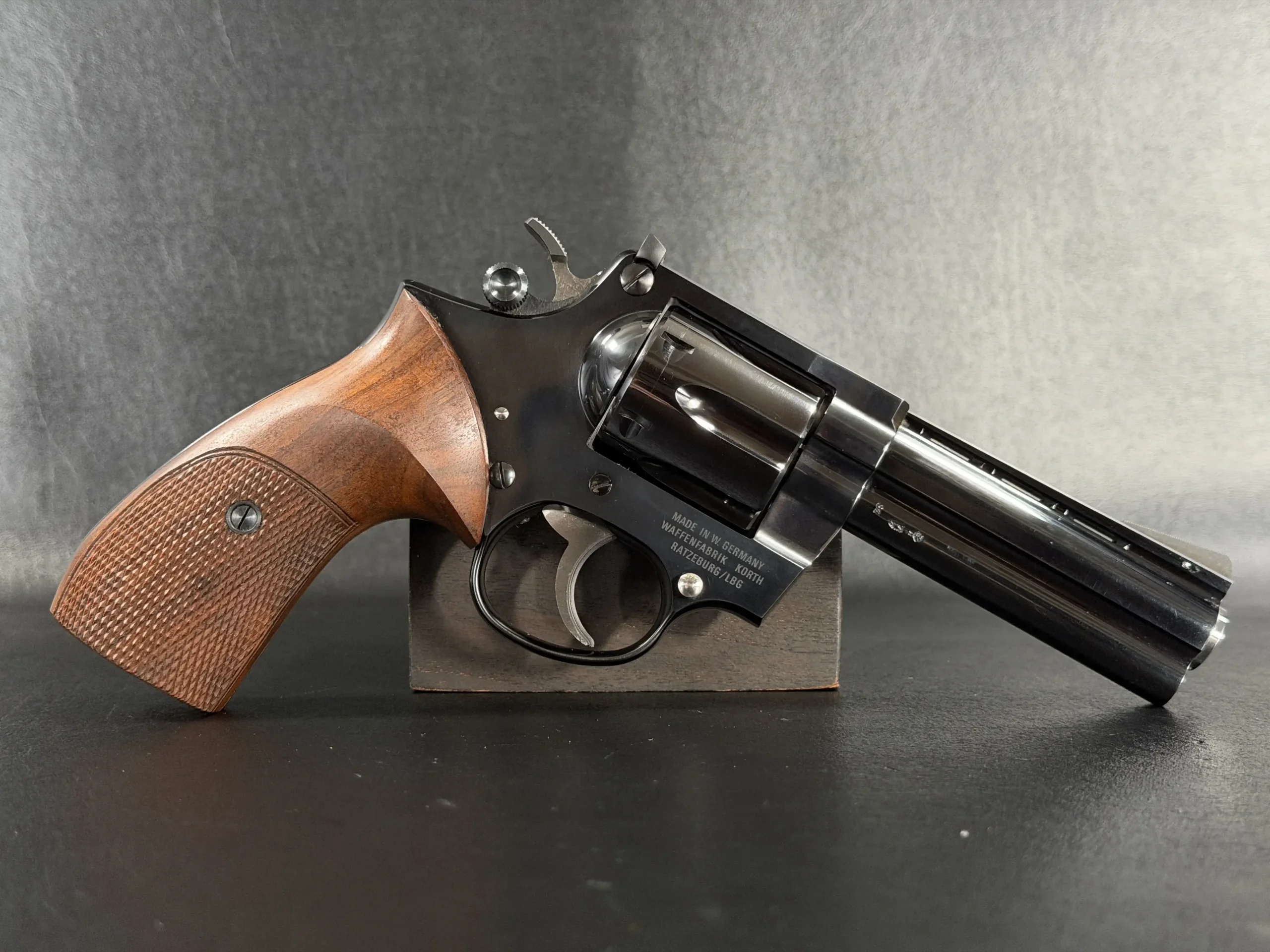 Korth Combat Ratzeburg .357 Magnum with 9mm Exchange Cylinder photo 3