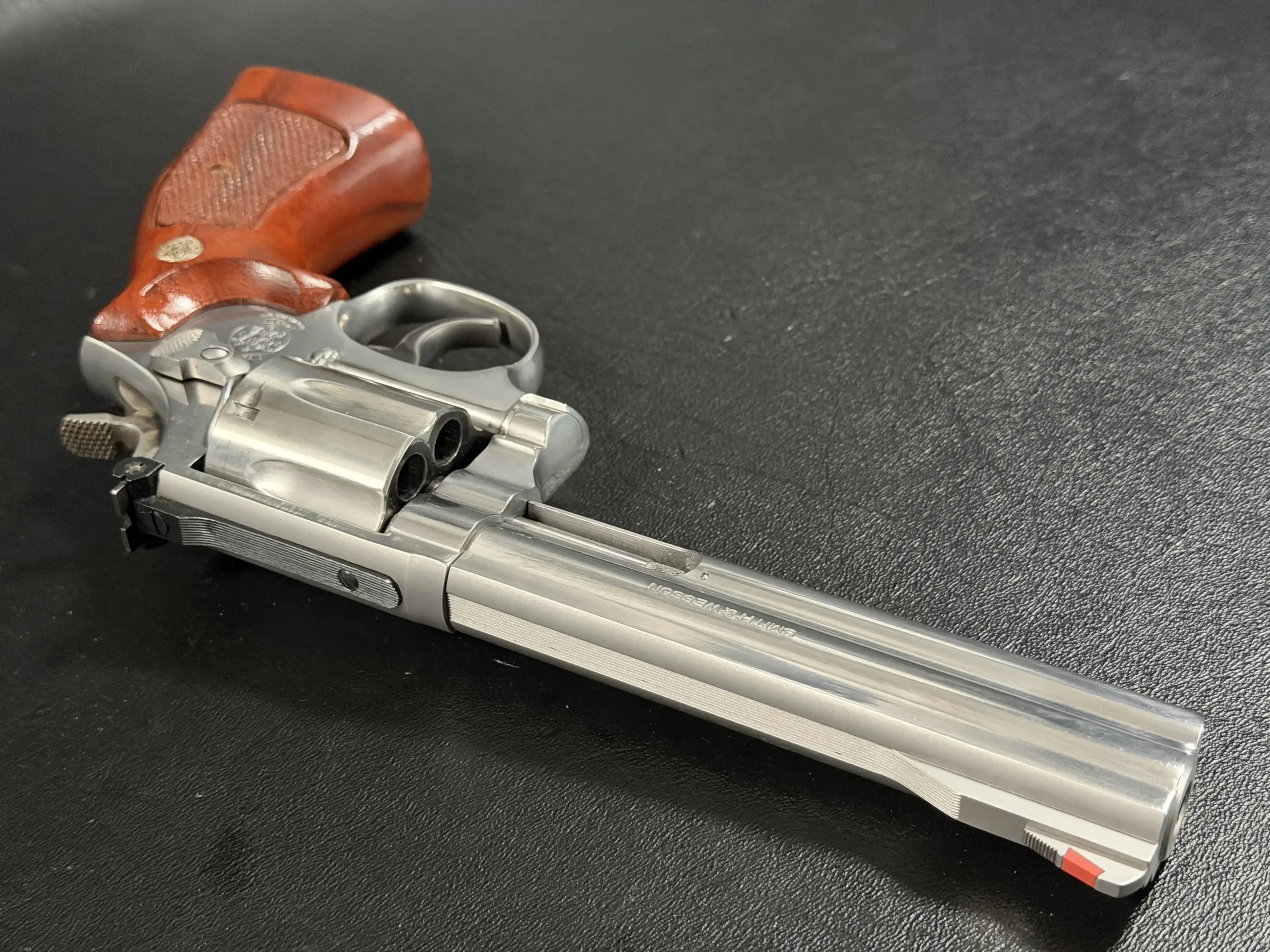 Smith & Wesson 686-4 Stainless photo 10