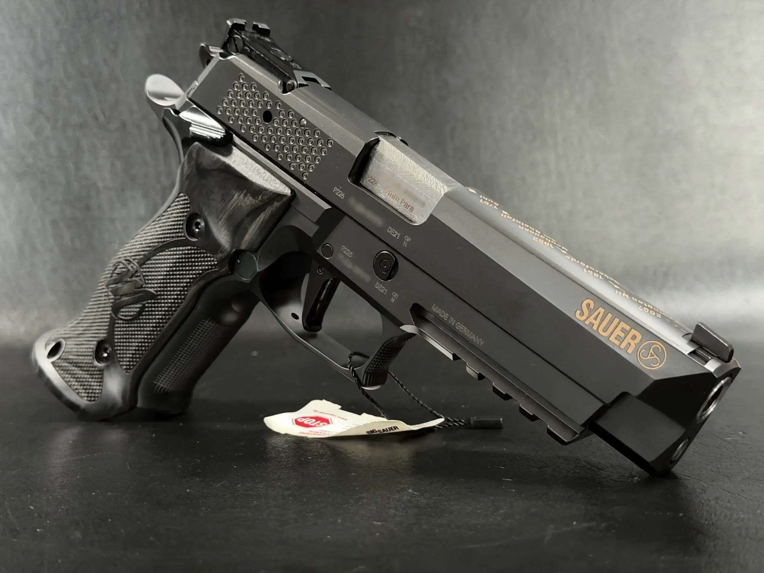 SIG Sauer P226 X-Five Final Edition photo 4