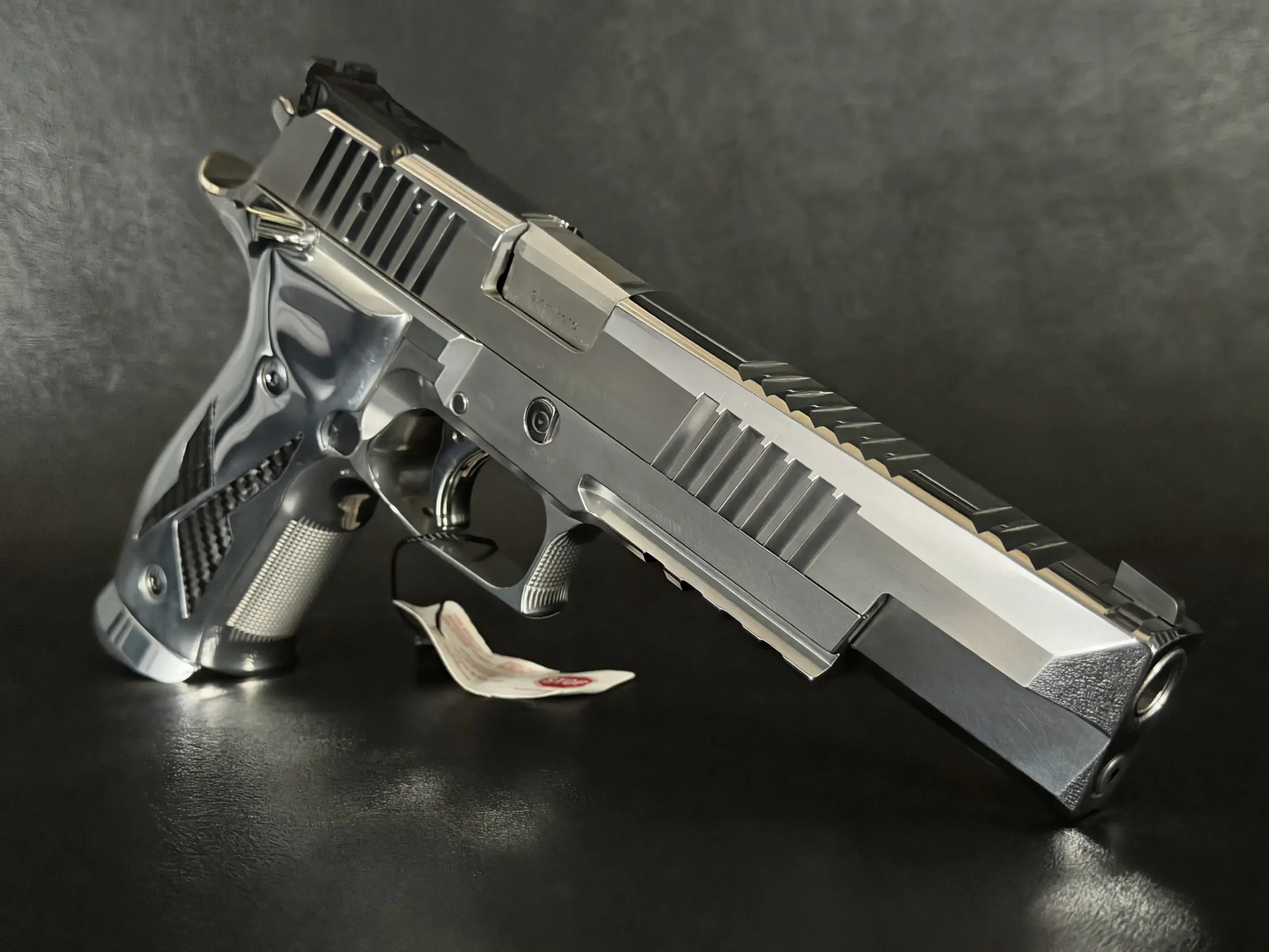 SIG Sauer P226 X-Six Chrome & Carbon photo 8
