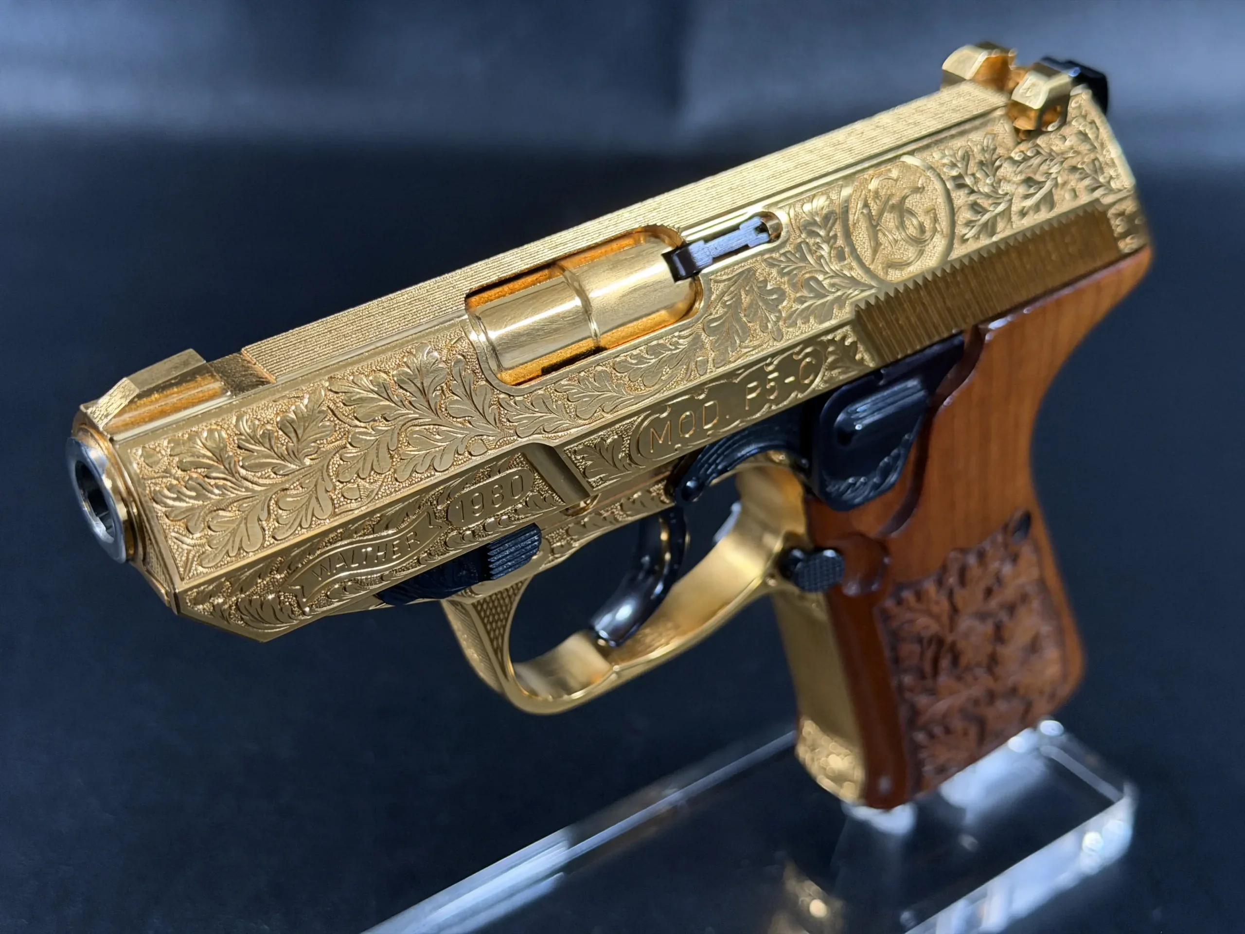 Walther Mod. P5C Engraved &amp; Gold Plated photo 5