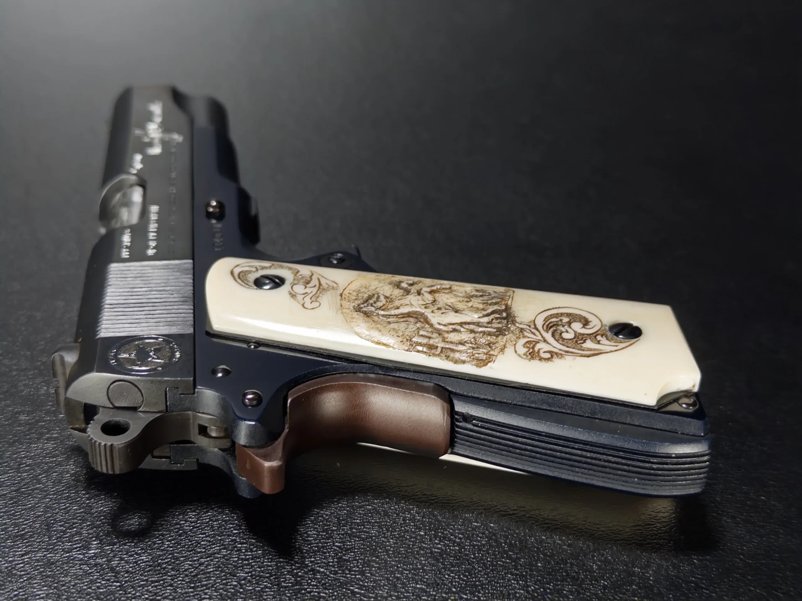 Colt Lightweight Commander El Solo Lobo Texas Ranger Tribute photo 10