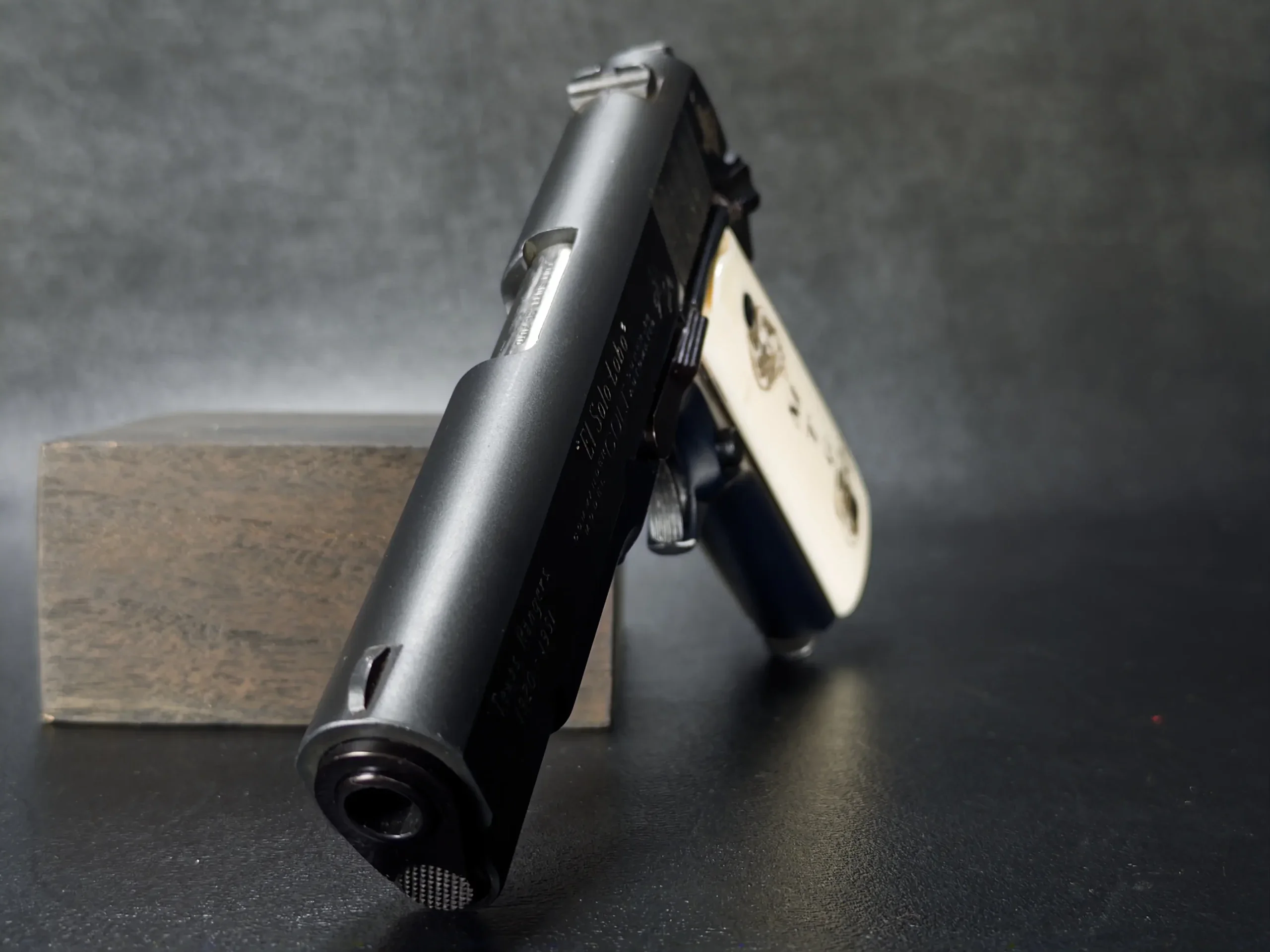Colt Lightweight Commander El Solo Lobo Texas Ranger Tribute photo 5