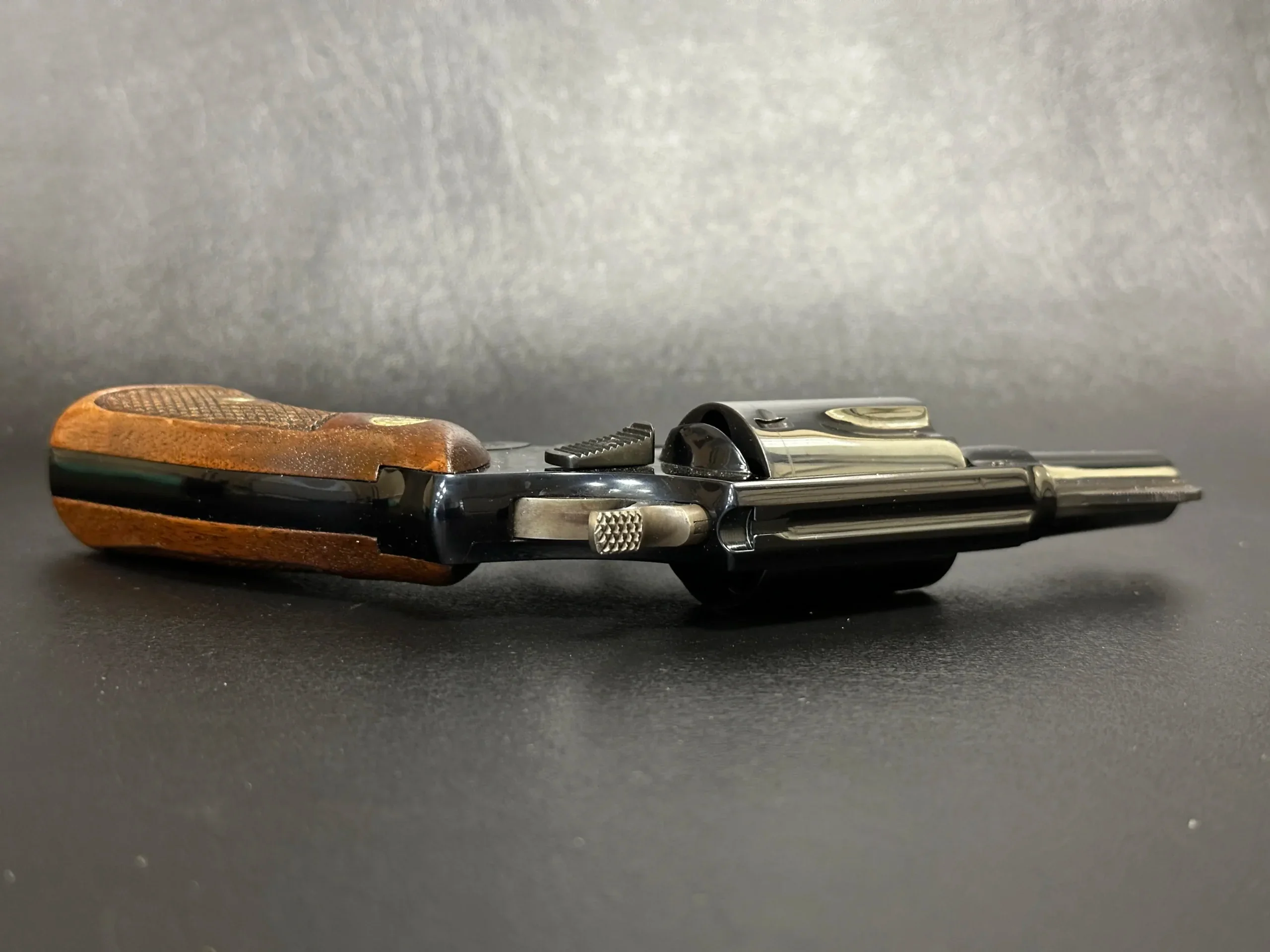 Smith & Wesson Model 37 Airweight Chiefs Special photo 10