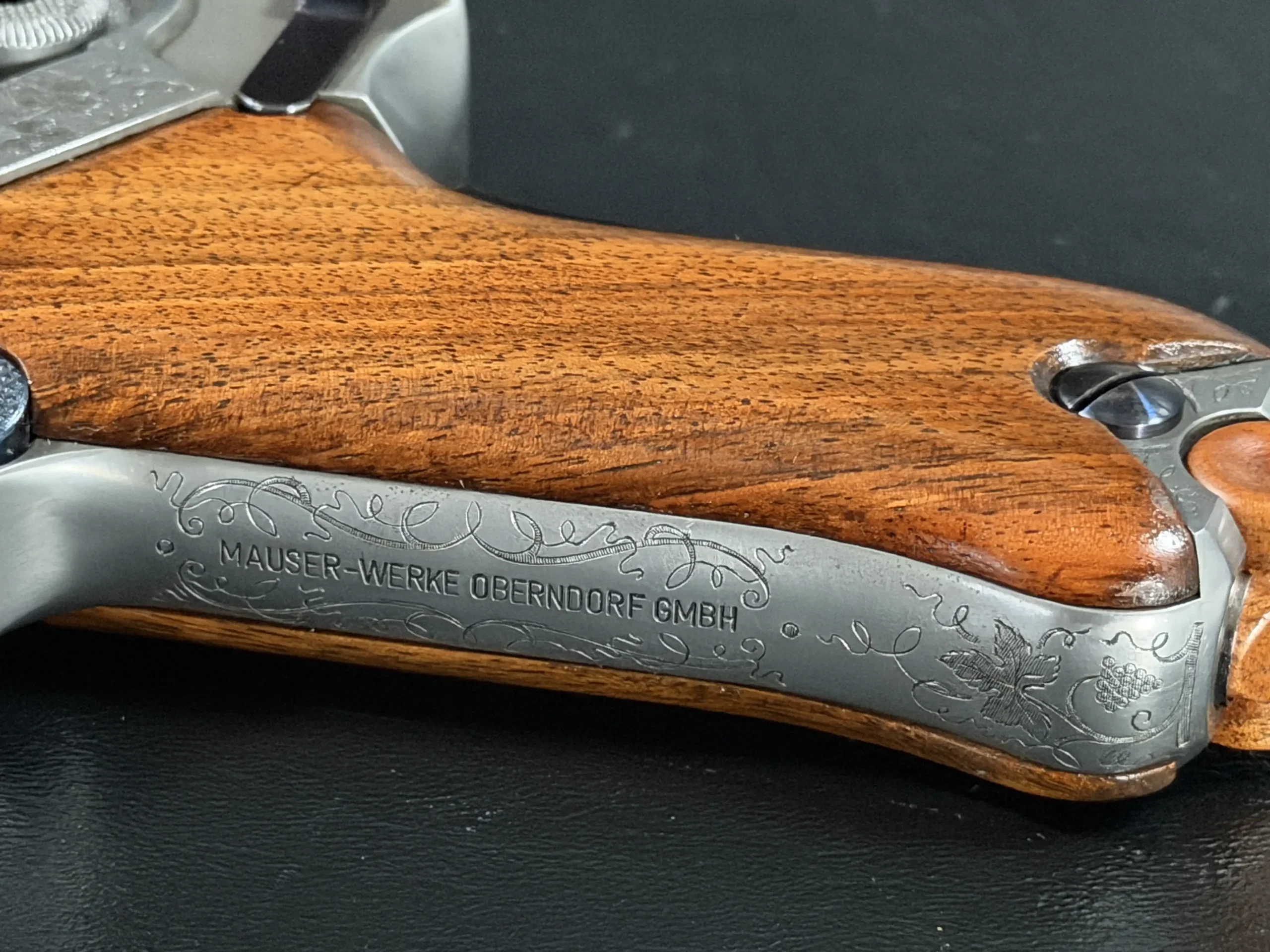 Mauser Parabellum IWA '89 Engraved Luger photo 10
