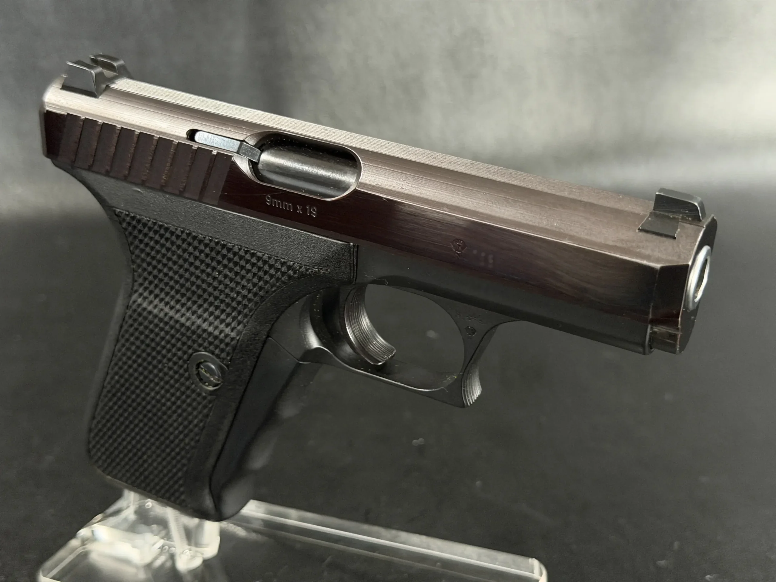 Heckler & Koch P7 PSP Prototype photo 10
