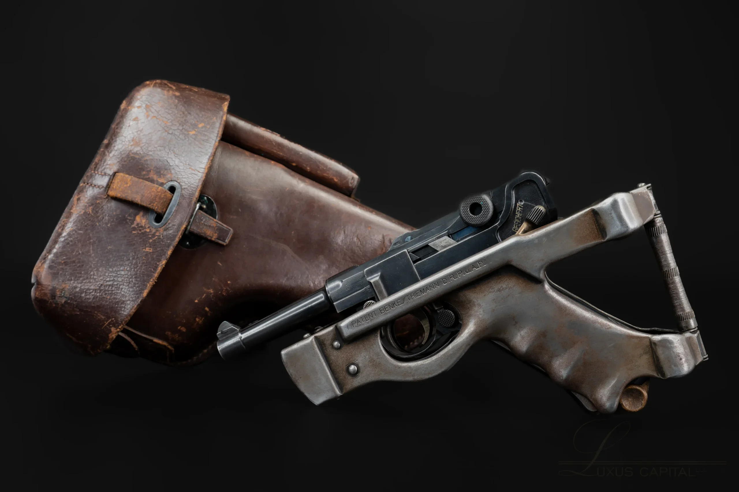DWM 1920 Luger with Benke-Thiemann Folding Stock photo 10