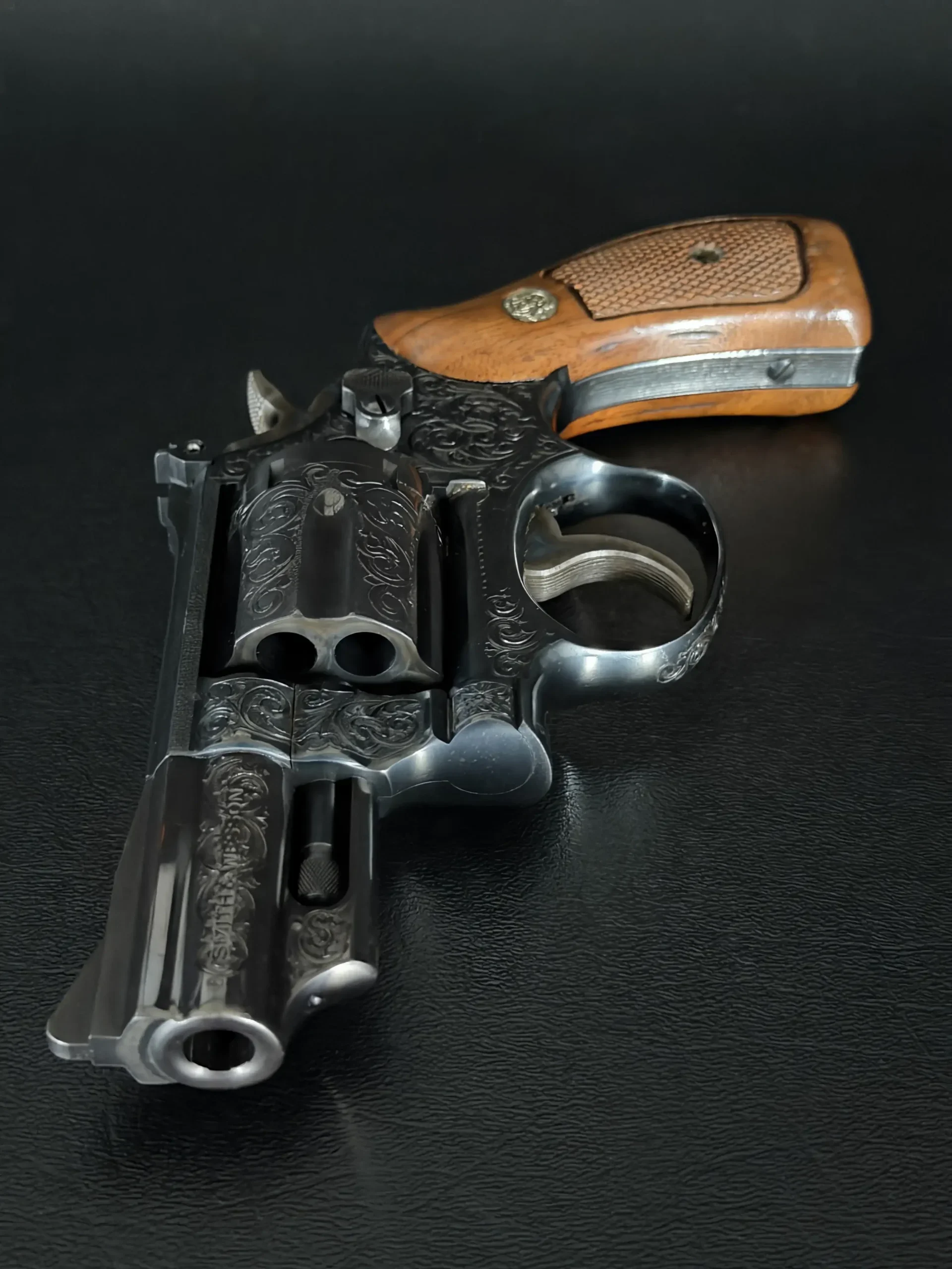 Smith & Wesson Model 19-3 Engraved by Bent Agner Nielsen photo 5