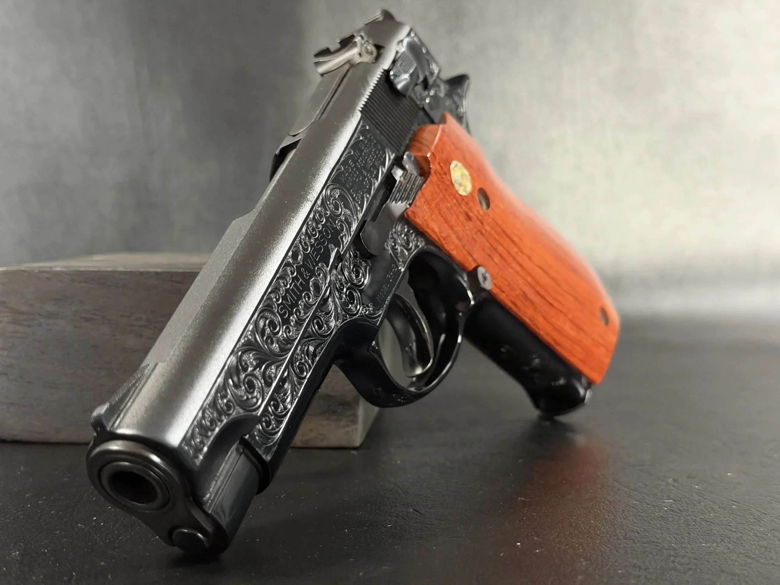 Engraved Smith & Wesson Model 39-2 photo 4